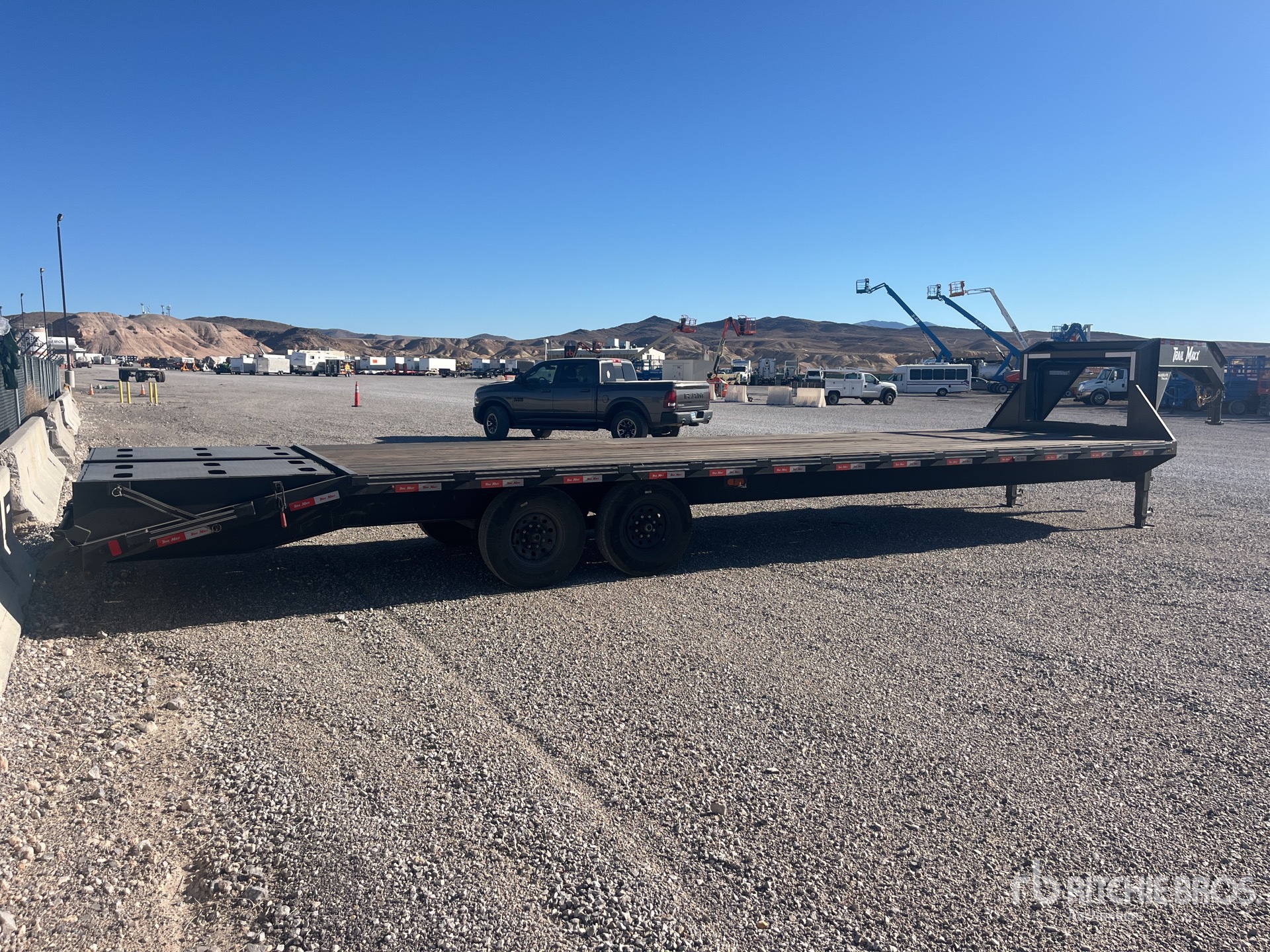 General Appearance with Zdjęcie, prawy dolny róg