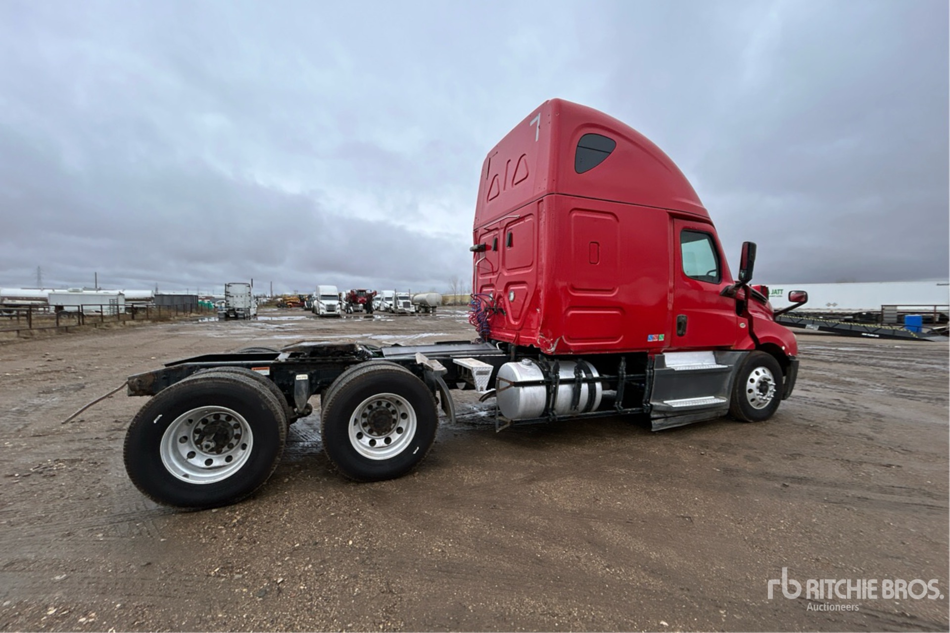 Aspect général with Image, coin arrière droit