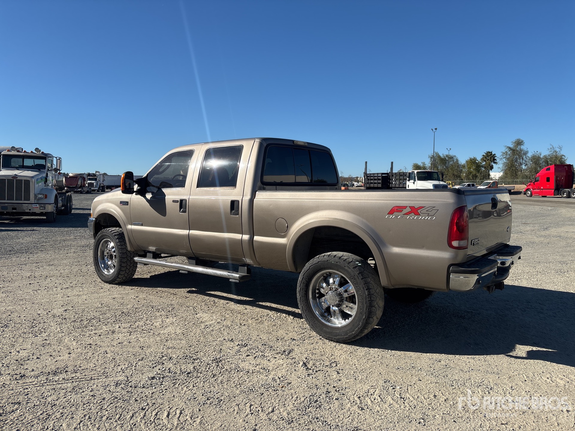 General Appearance with Imagen: esquina trasera izquierda