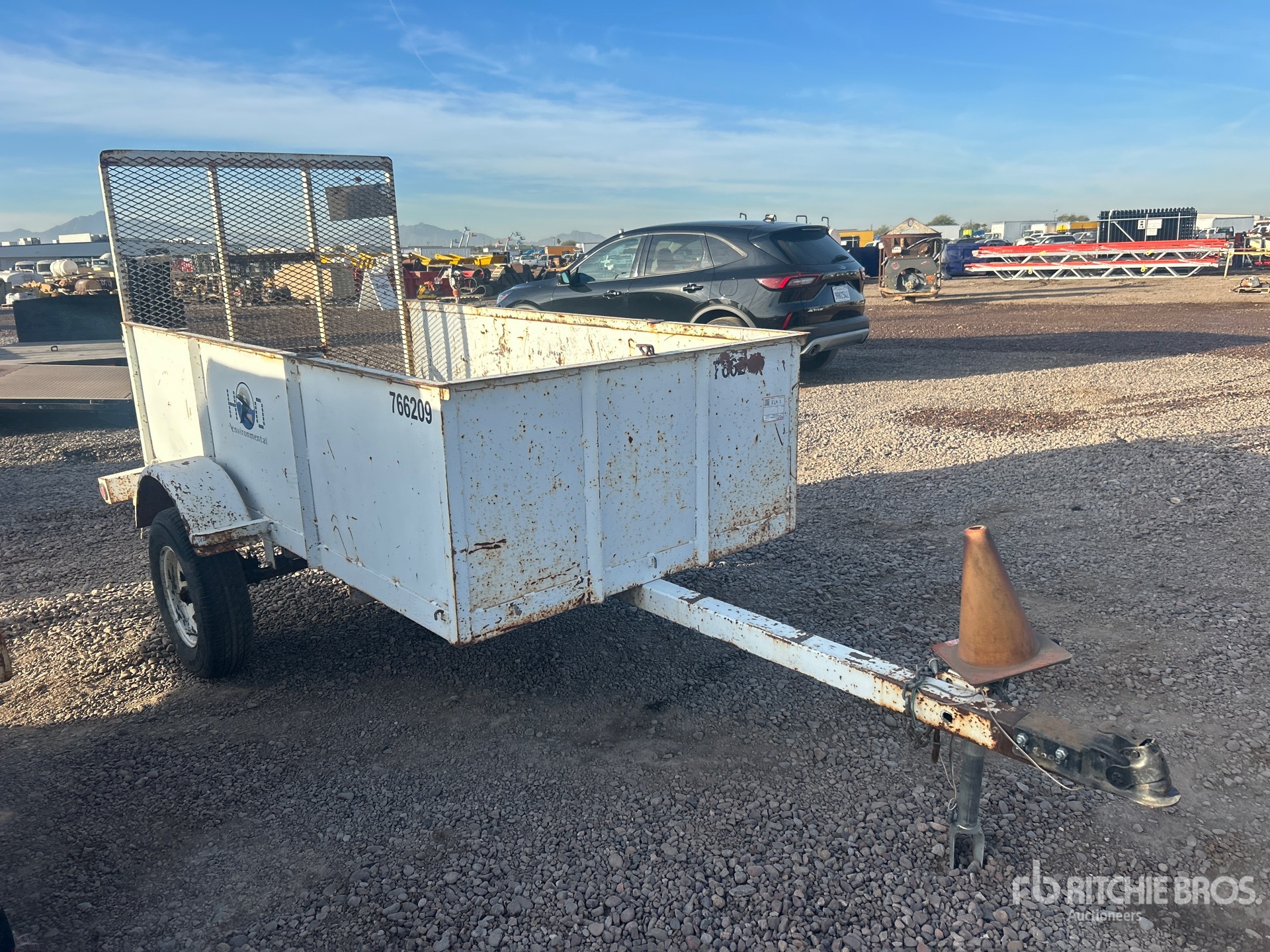 General Appearance with Picture, Right Front Corner