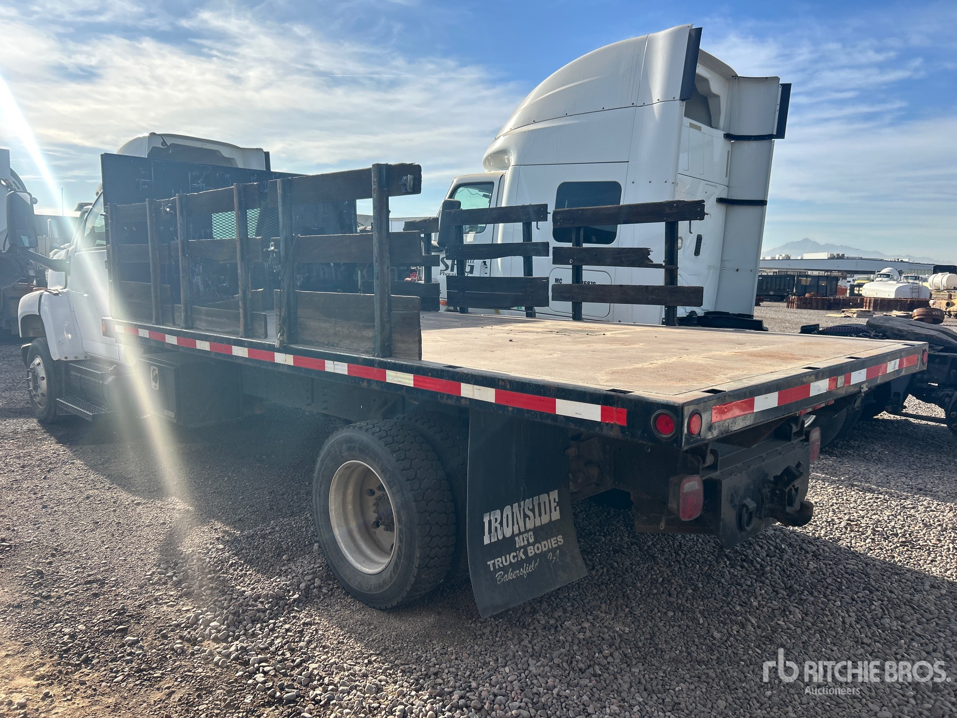 General Appearance with Image, coin arrière gauche