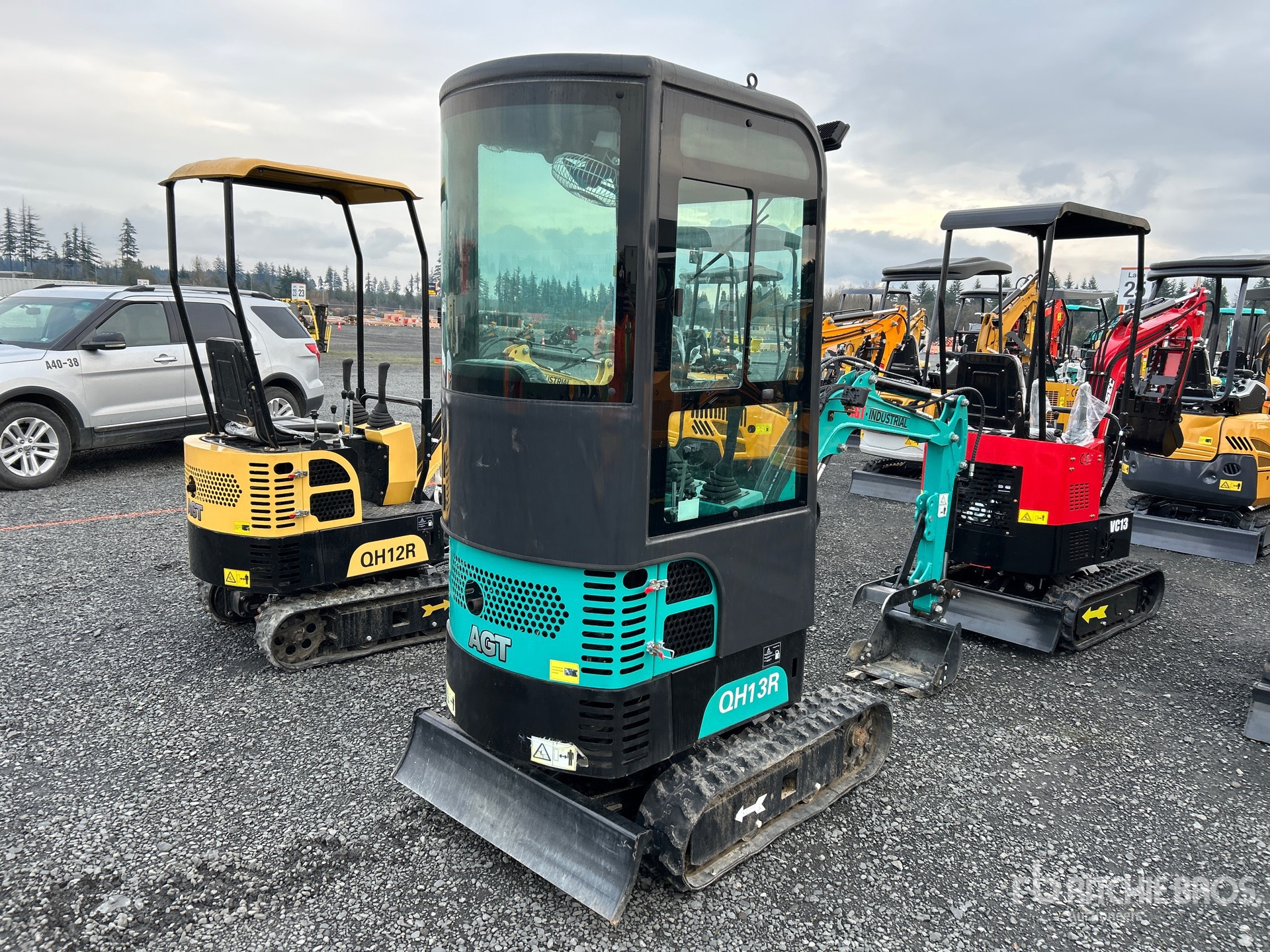 General Appearance with Picture, Right Rear Corner