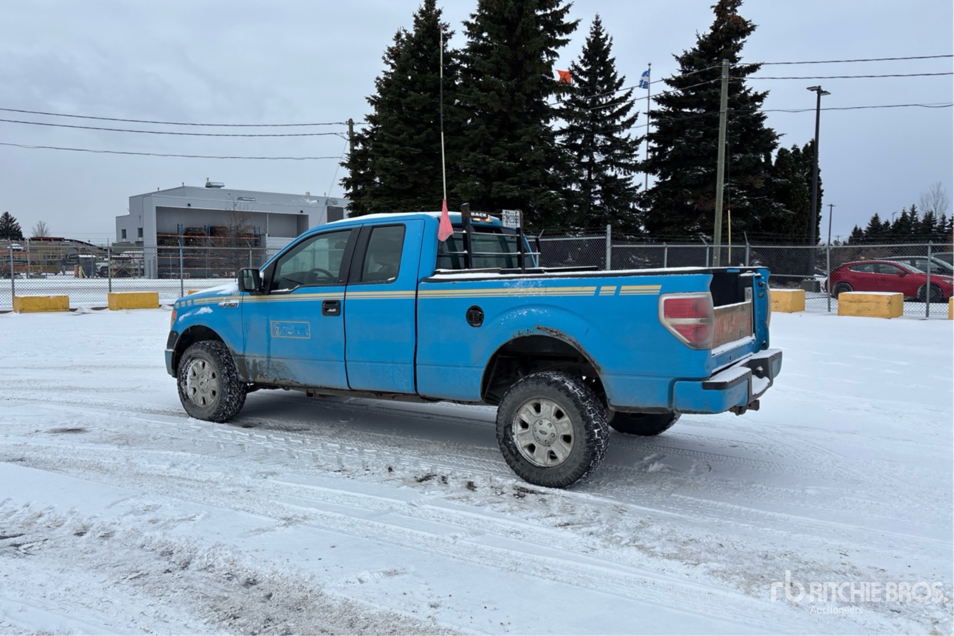 General Appearance with Picture, Left Rear Corner