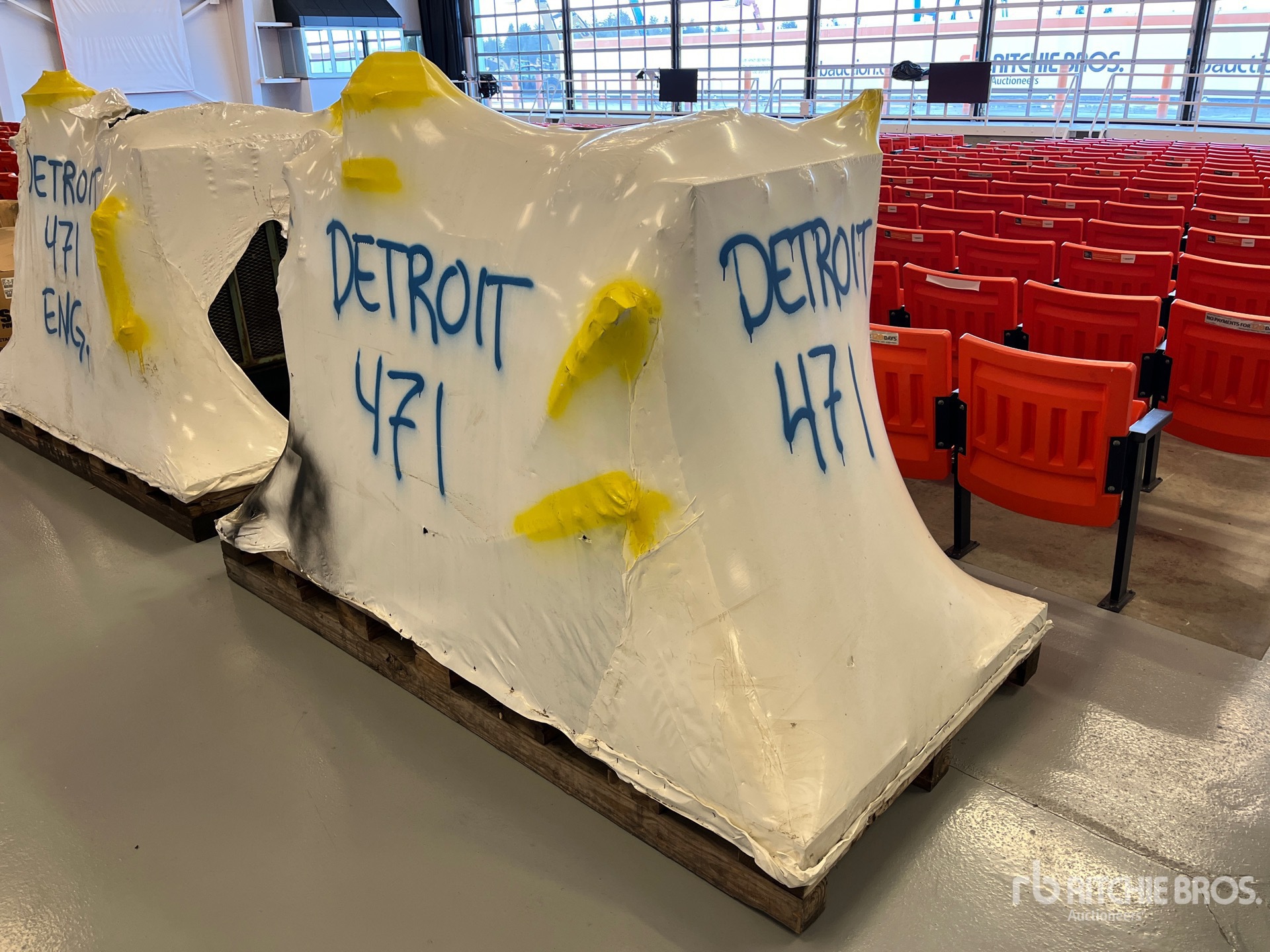 General Appearance with Bild, Ecke hinten links