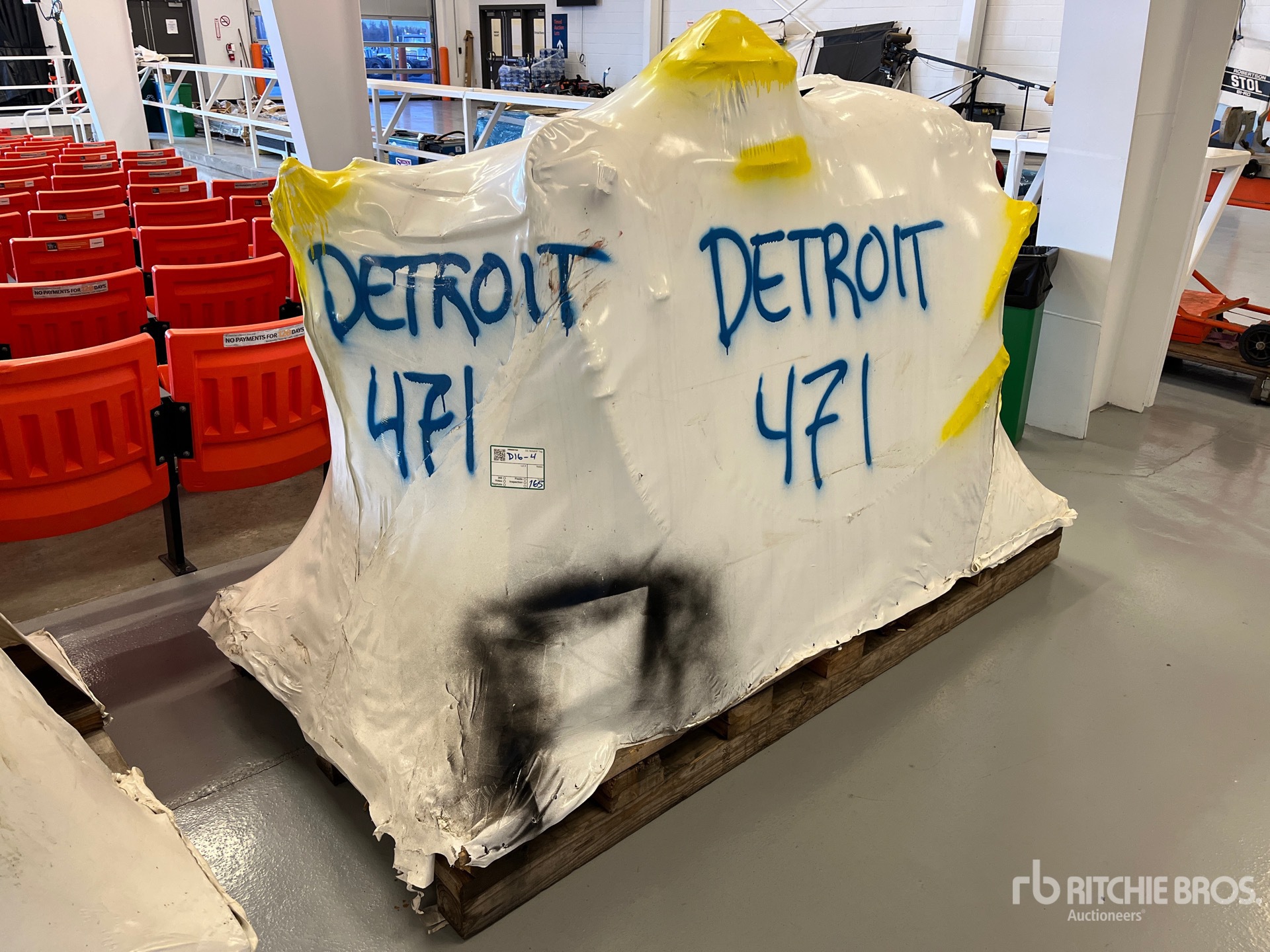 General Appearance with Bild, Ecke vorne links