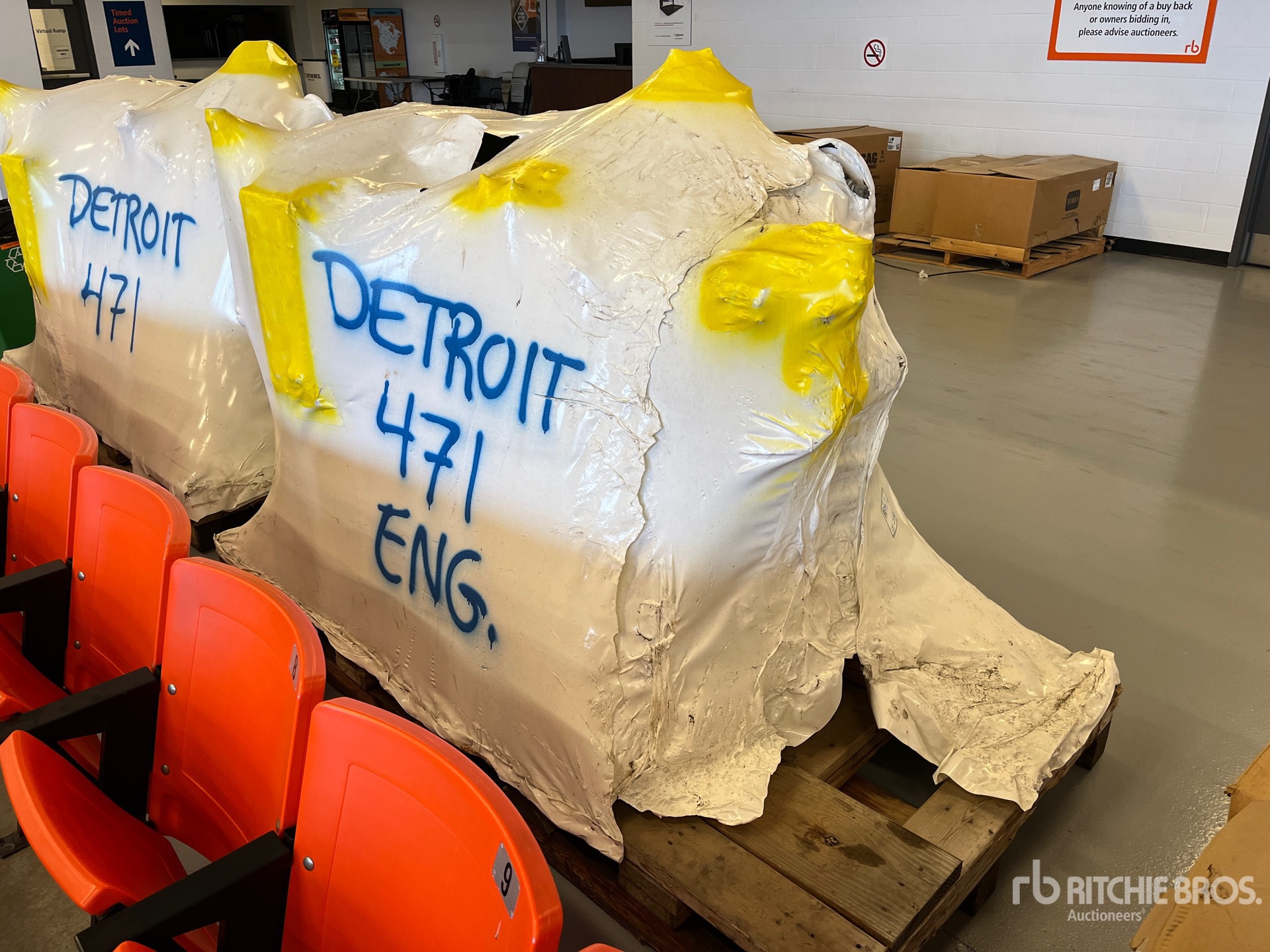 General Appearance with Bild, Ecke vorne rechts