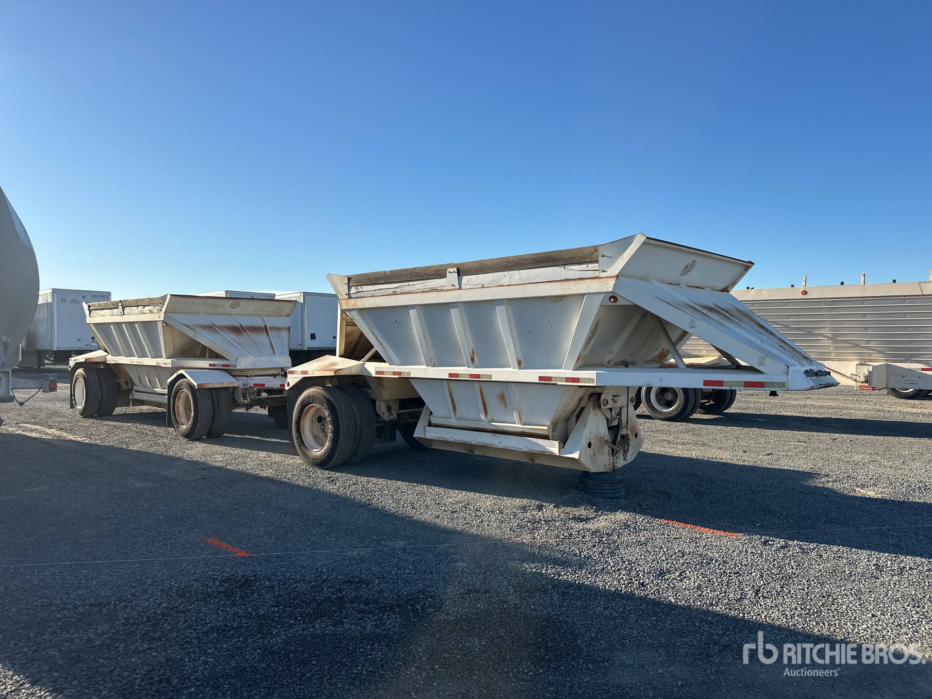 Aspect général with Image, coin avant droit