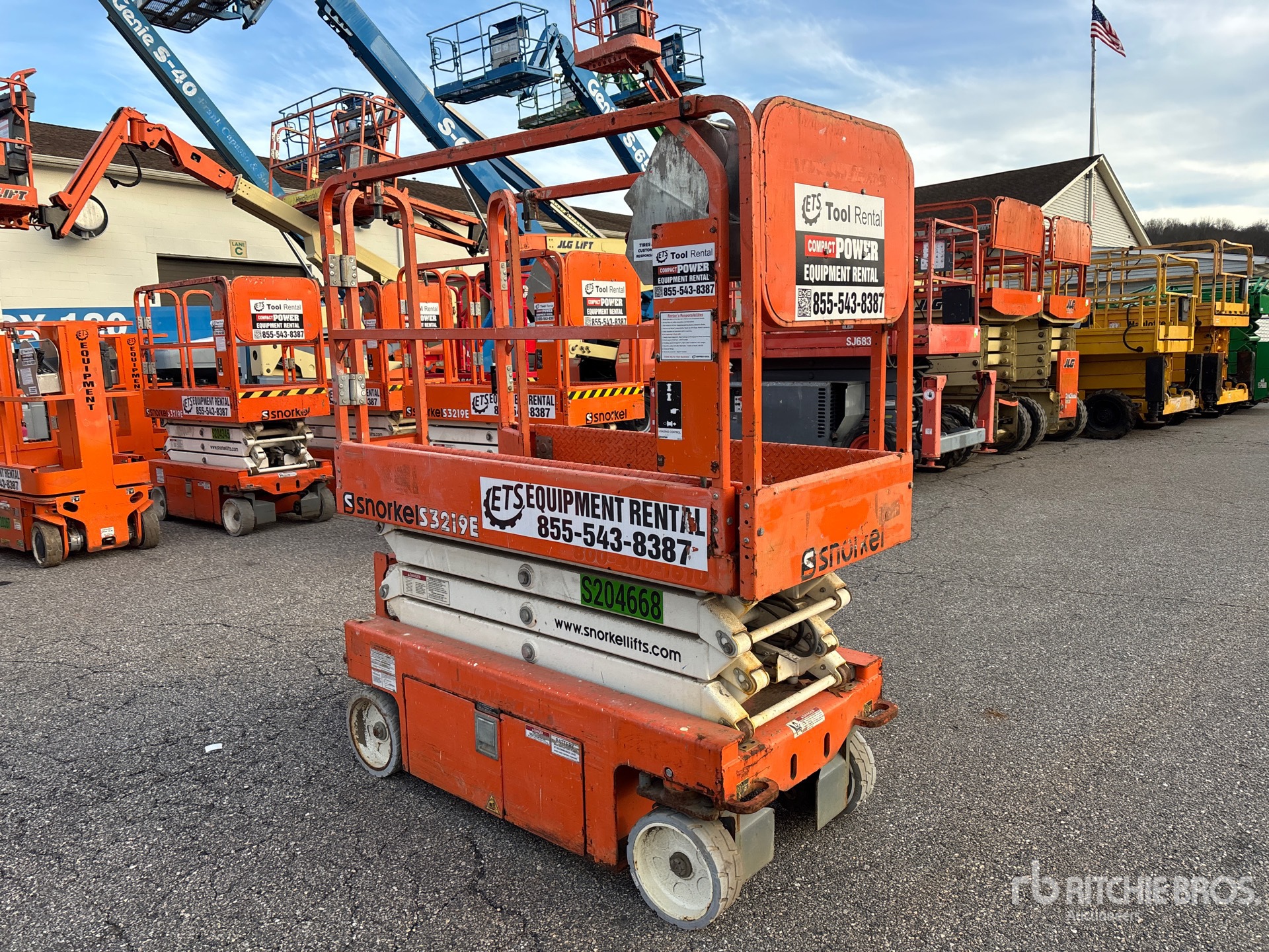 General Appearance with Picture, Right Front Corner