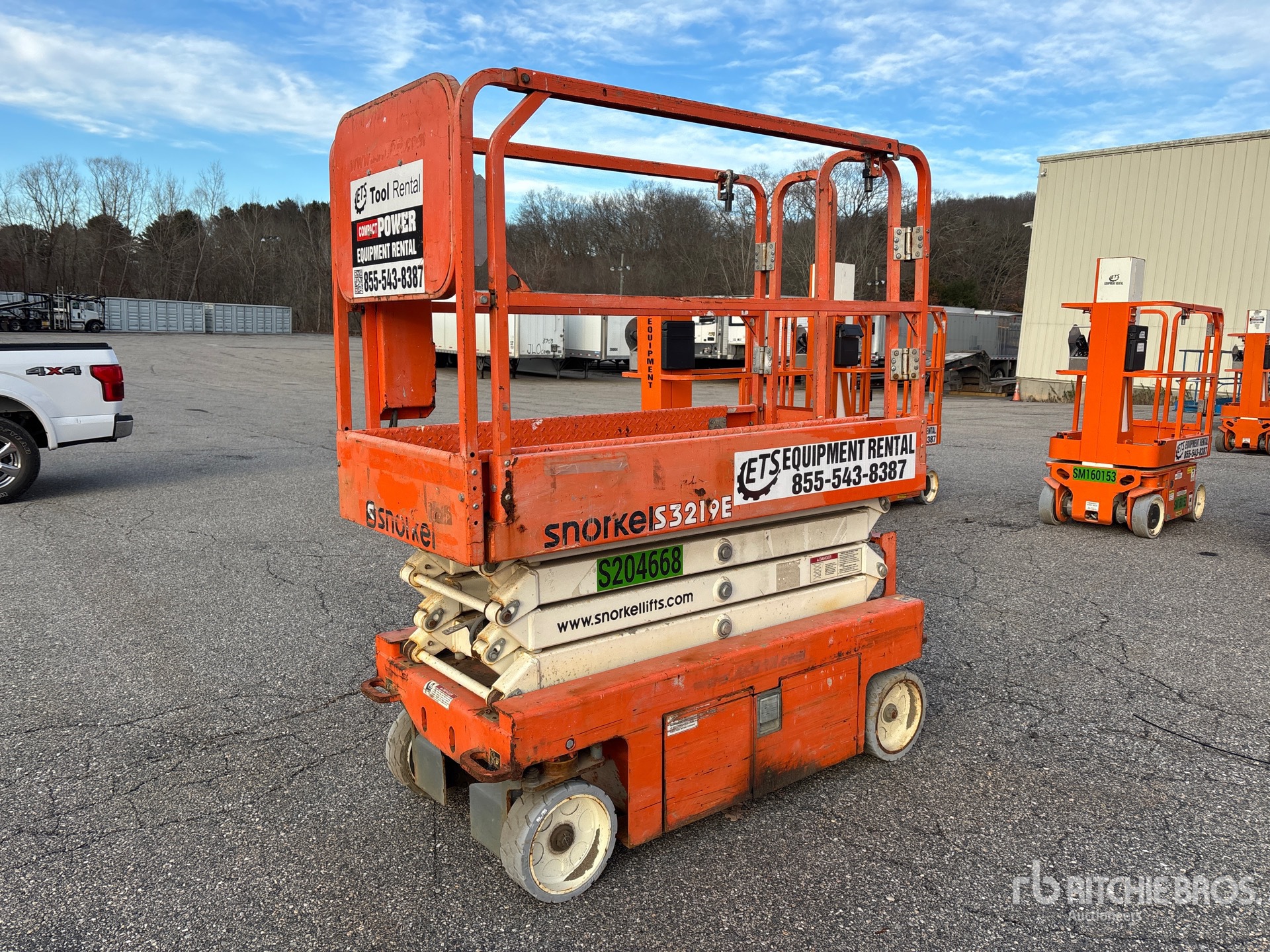 General Appearance with Picture, Left Front Corner