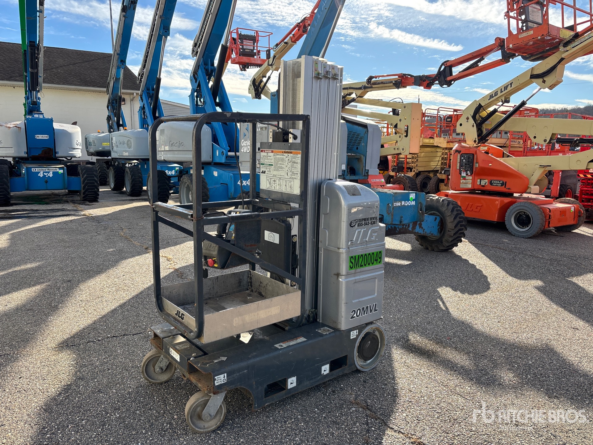 General Appearance with Featured Photo