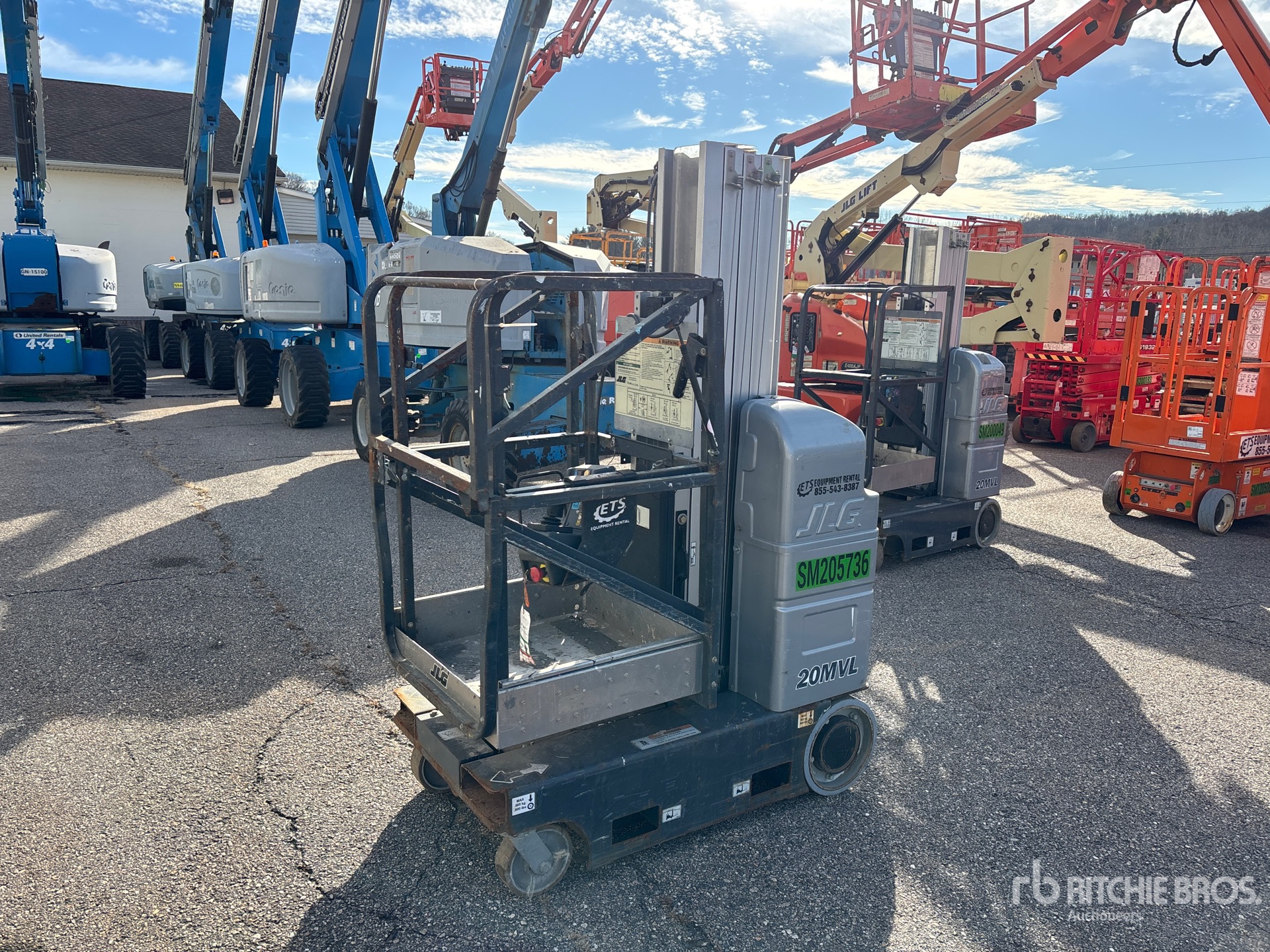 General Appearance with Featured Photo