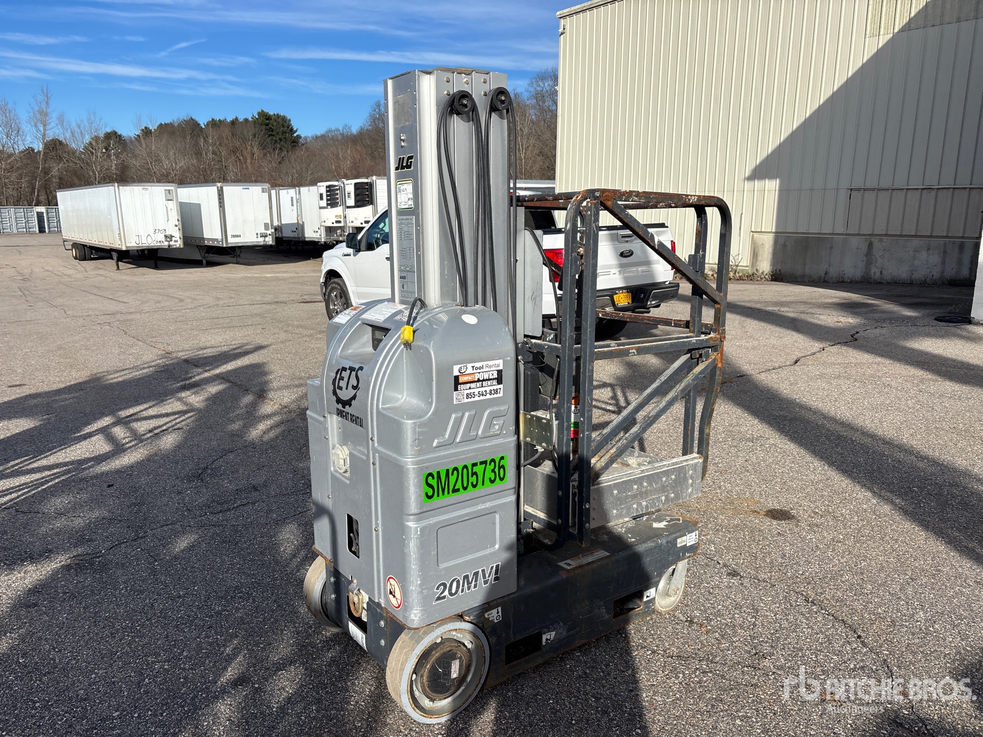 General Appearance with Imagen: esquina trasera derecha