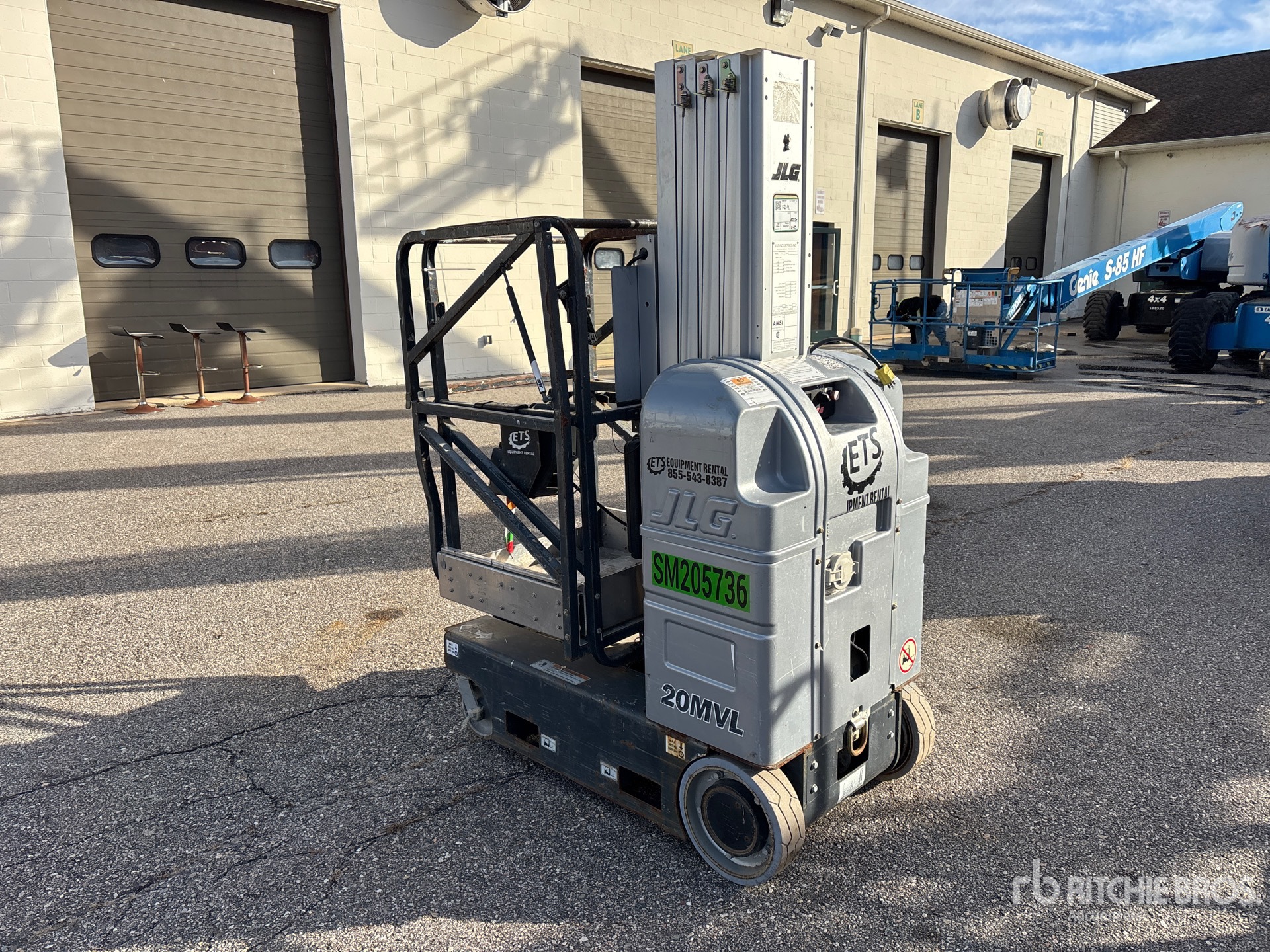 General Appearance with Imagen: esquina trasera izquierda