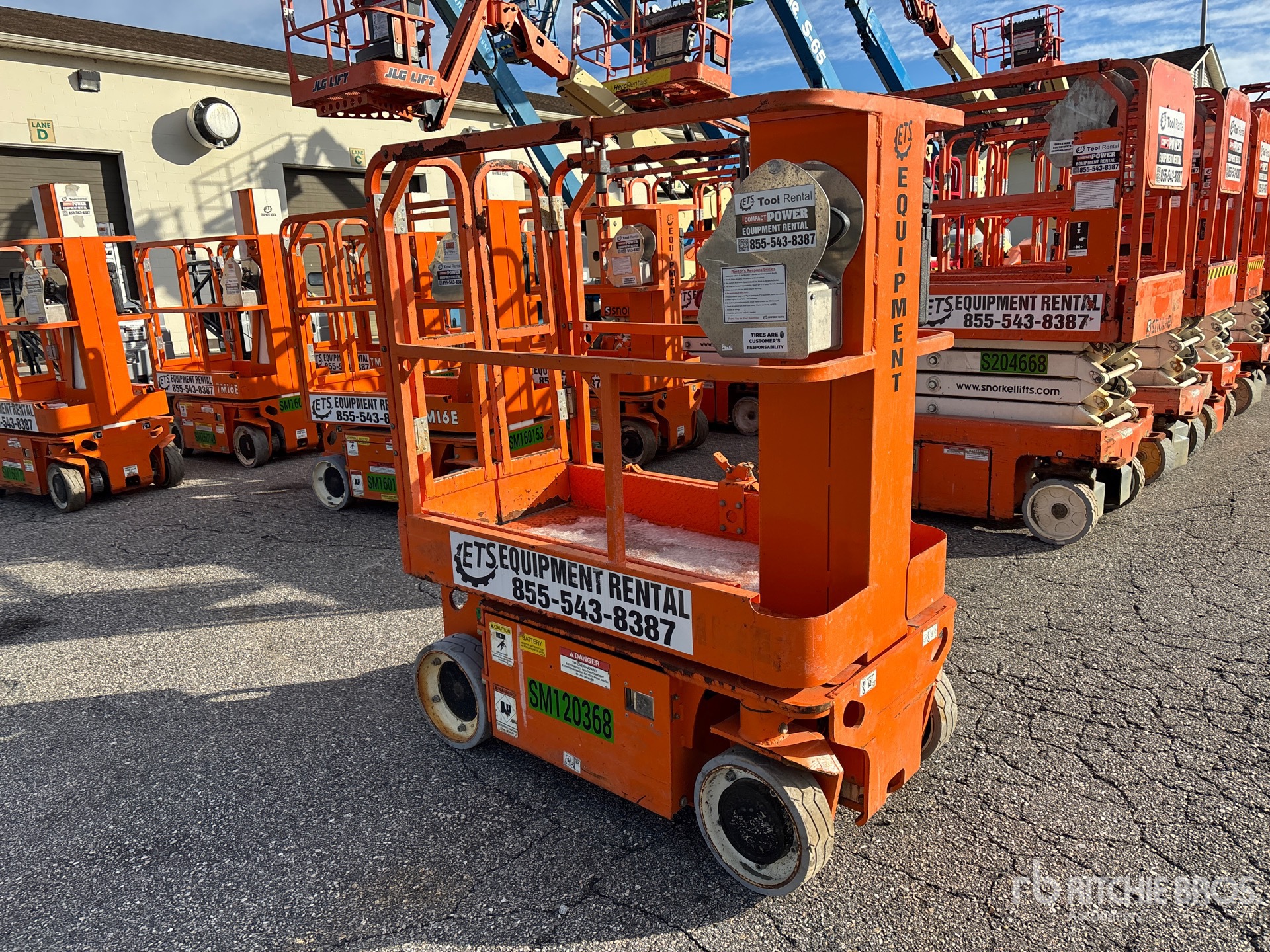 General Appearance with Picture, Right Front Corner