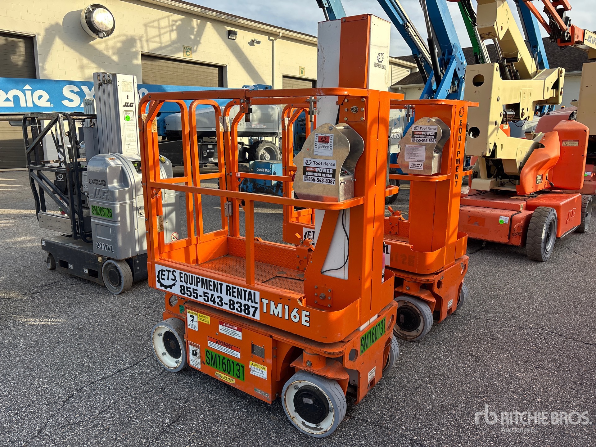 General Appearance with Imagen: esquina delantera derecha