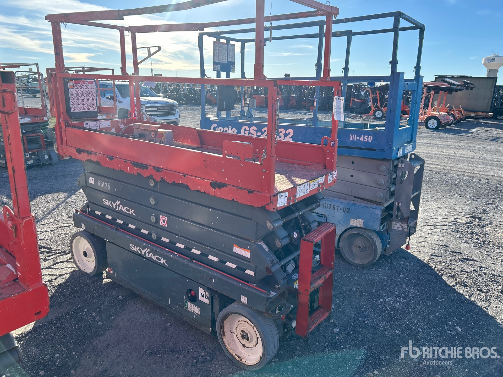 General Appearance with Imagen: esquina trasera izquierda