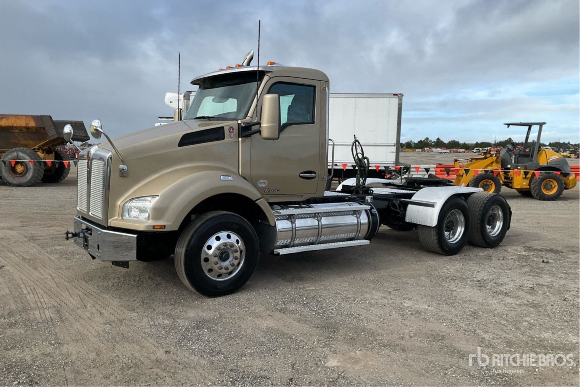 General Appearance with Imagen: esquina delantera izquierda