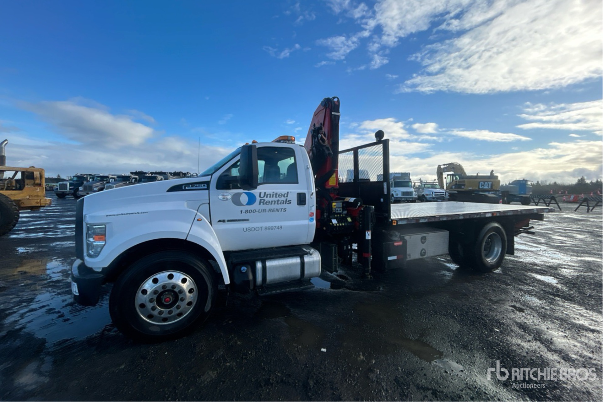 General Appearance with Picture, Left Front Corner