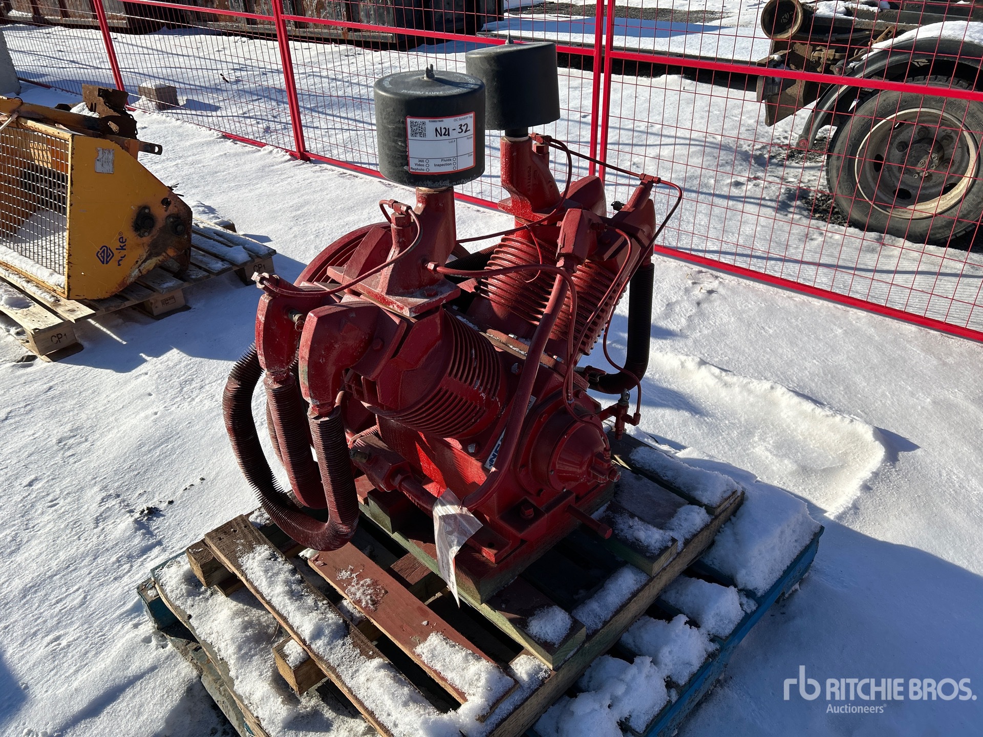 General Appearance with Featured Photo