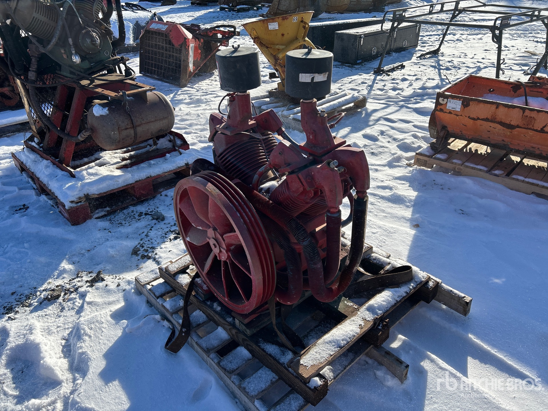 General Appearance with Imagen: esquina trasera izquierda