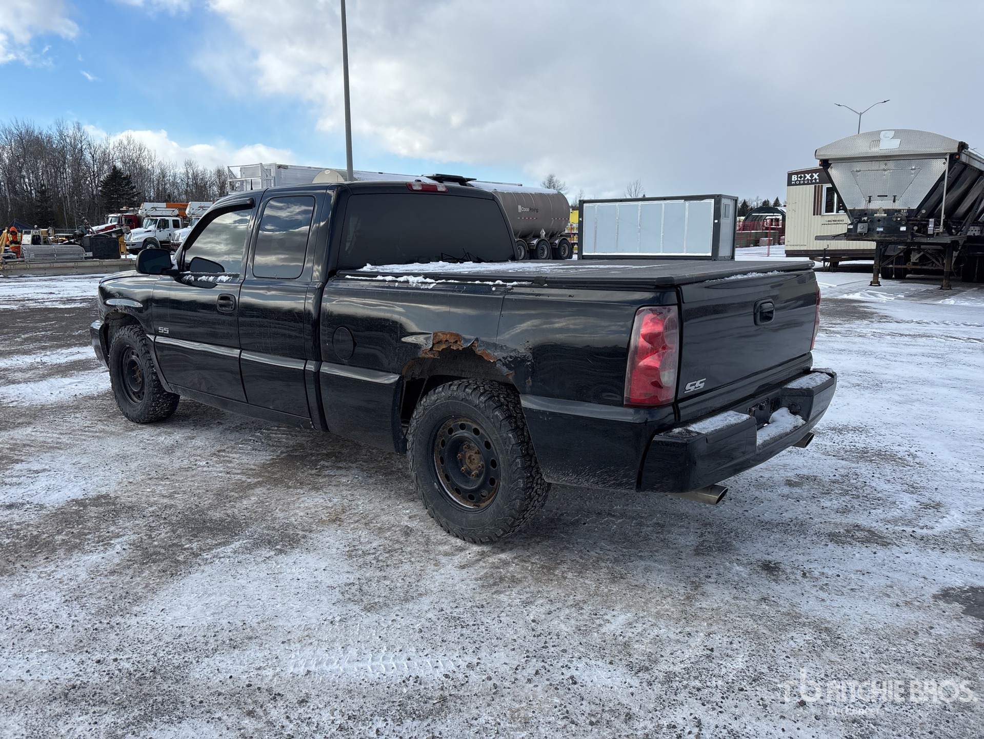 General Appearance with Imagen: esquina trasera izquierda