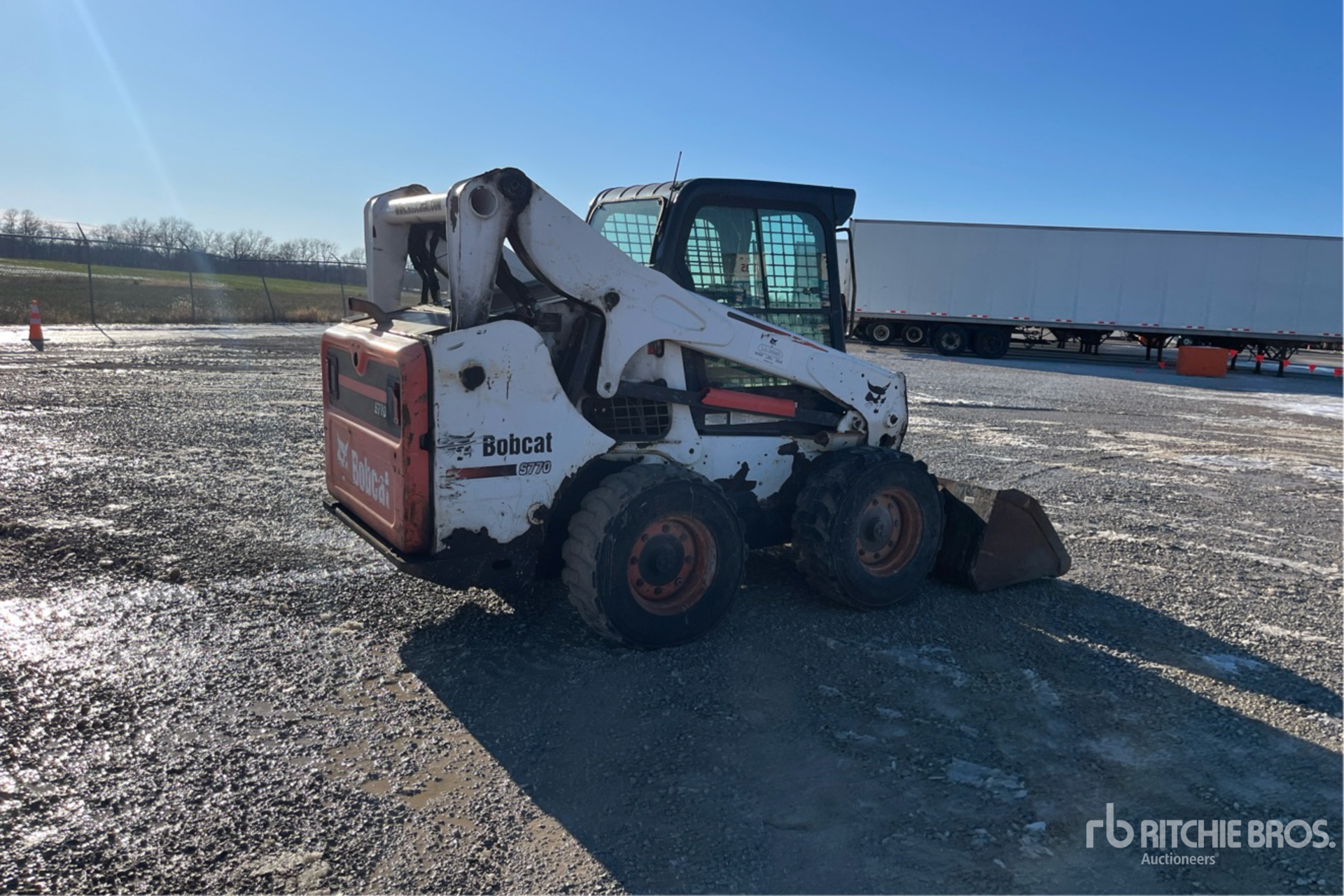 General Appearance with Picture, Right Rear Corner