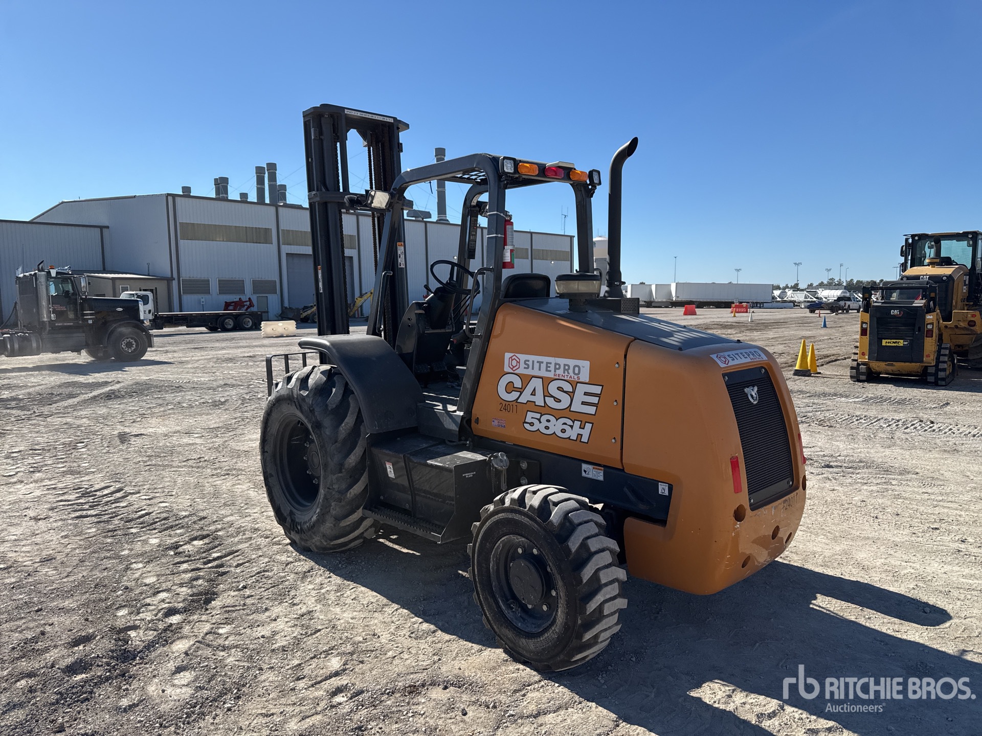 General Appearance with Foto, angolo posteriore sinistro