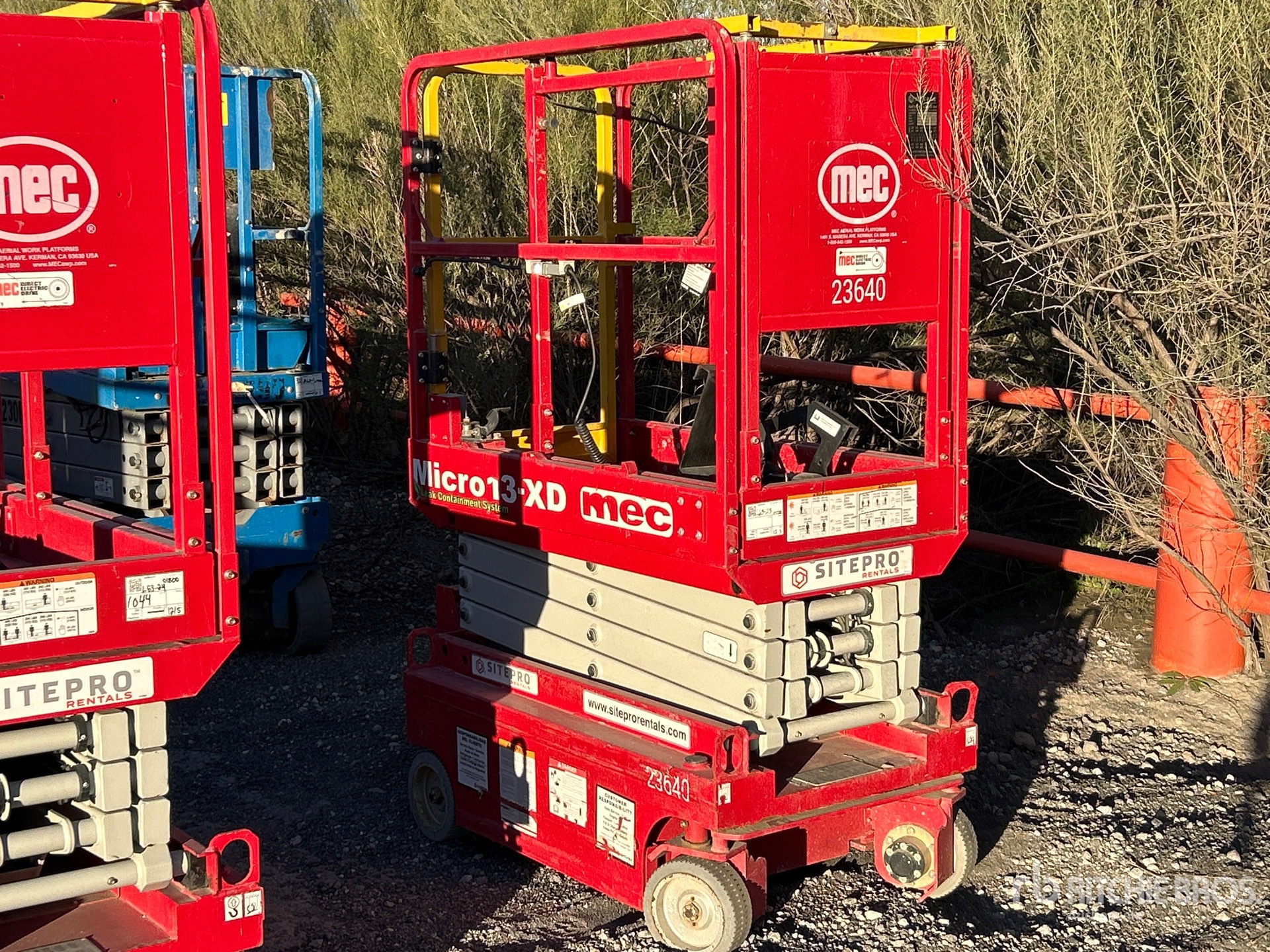 General Appearance with Imagen: esquina delantera derecha