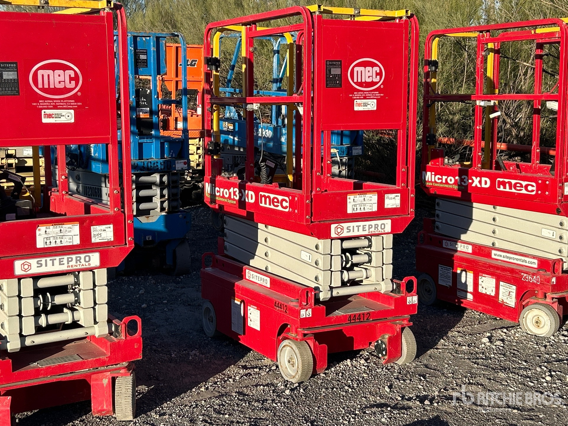 General Appearance with Imagen: esquina delantera derecha