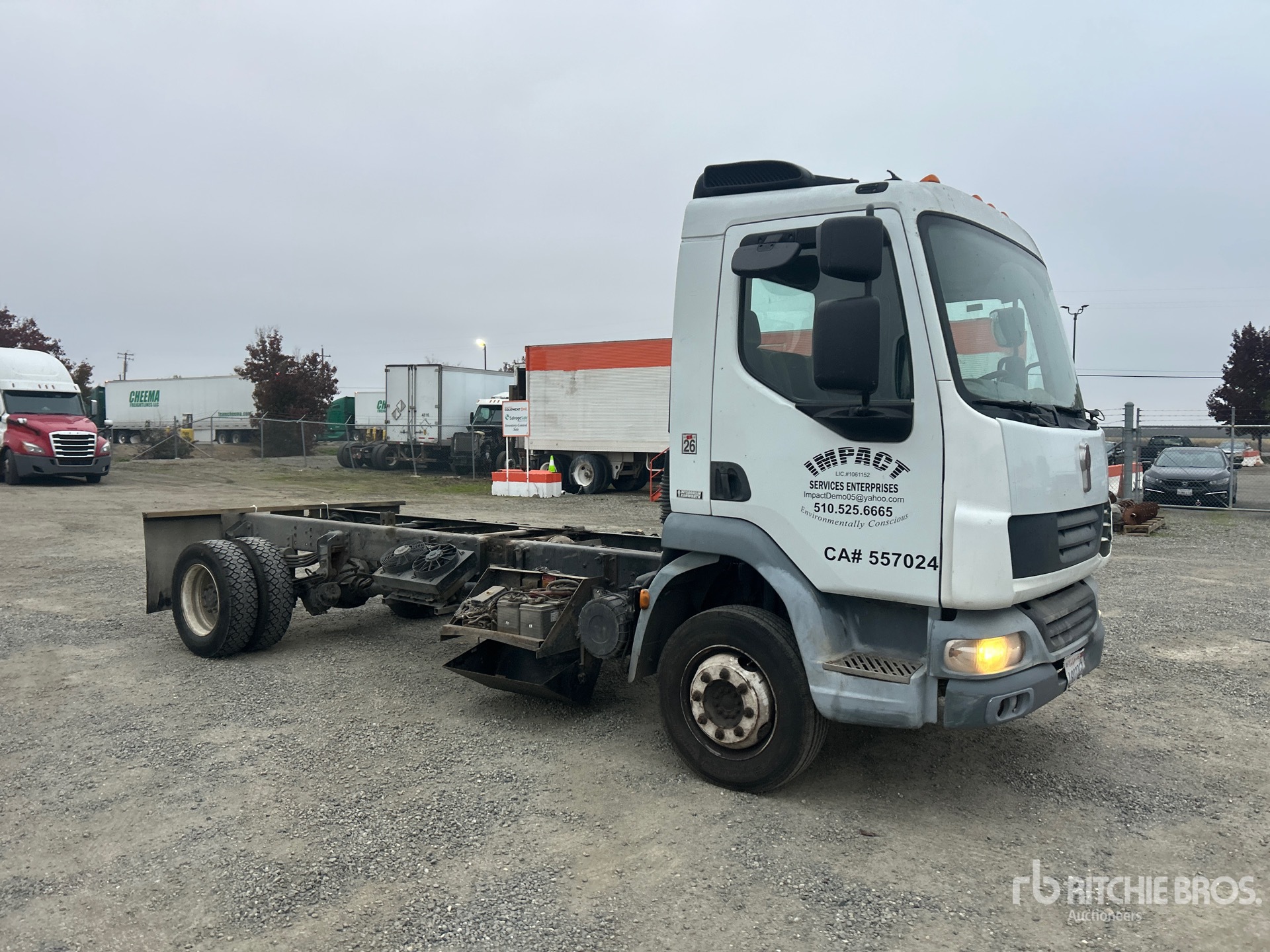 General Appearance with Bild, Ecke vorne rechts