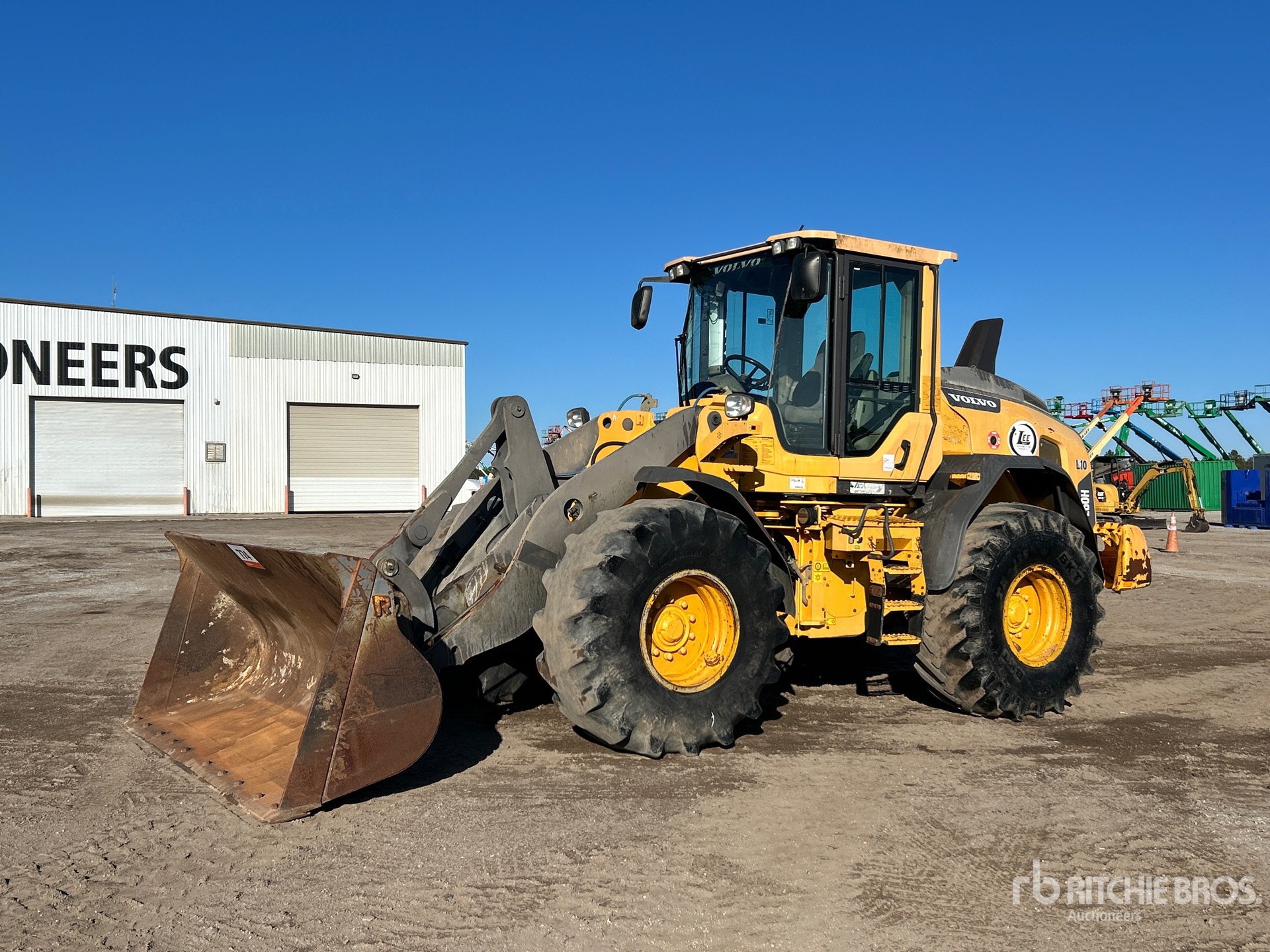 General Appearance with Picture, Left Front Corner