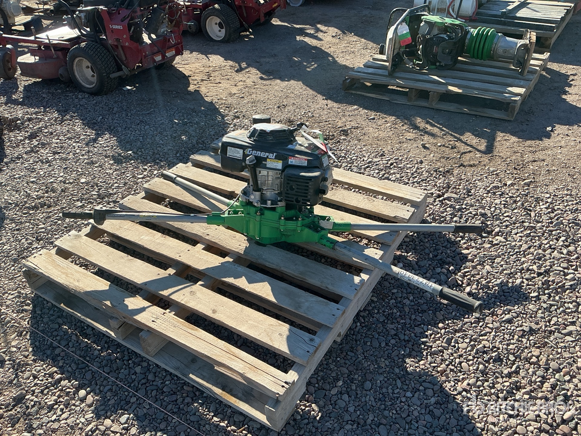 General Appearance with Image, coin avant gauche