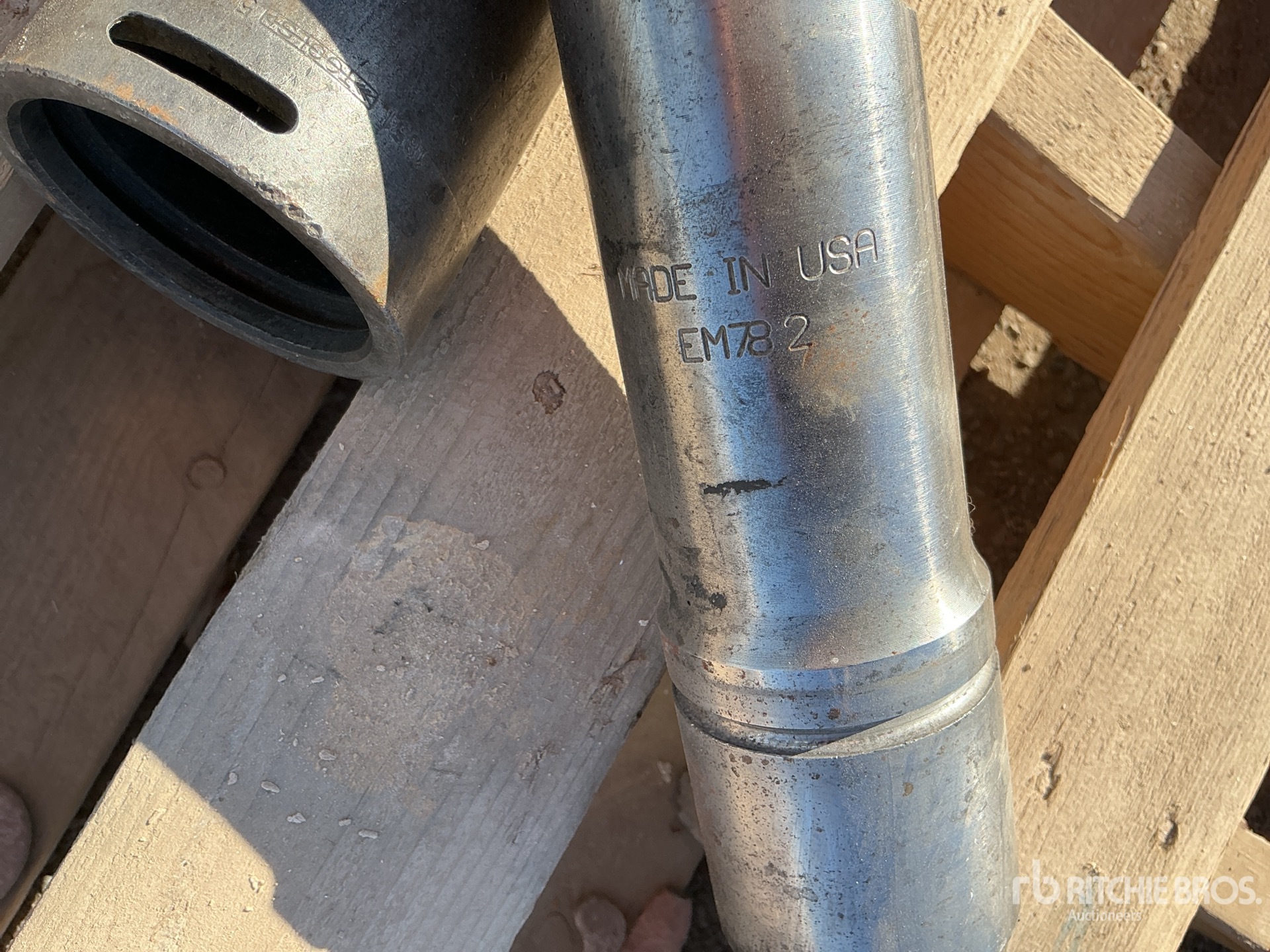 General Appearance with Numéro de série/Numéro d'identification du véhicule automobile