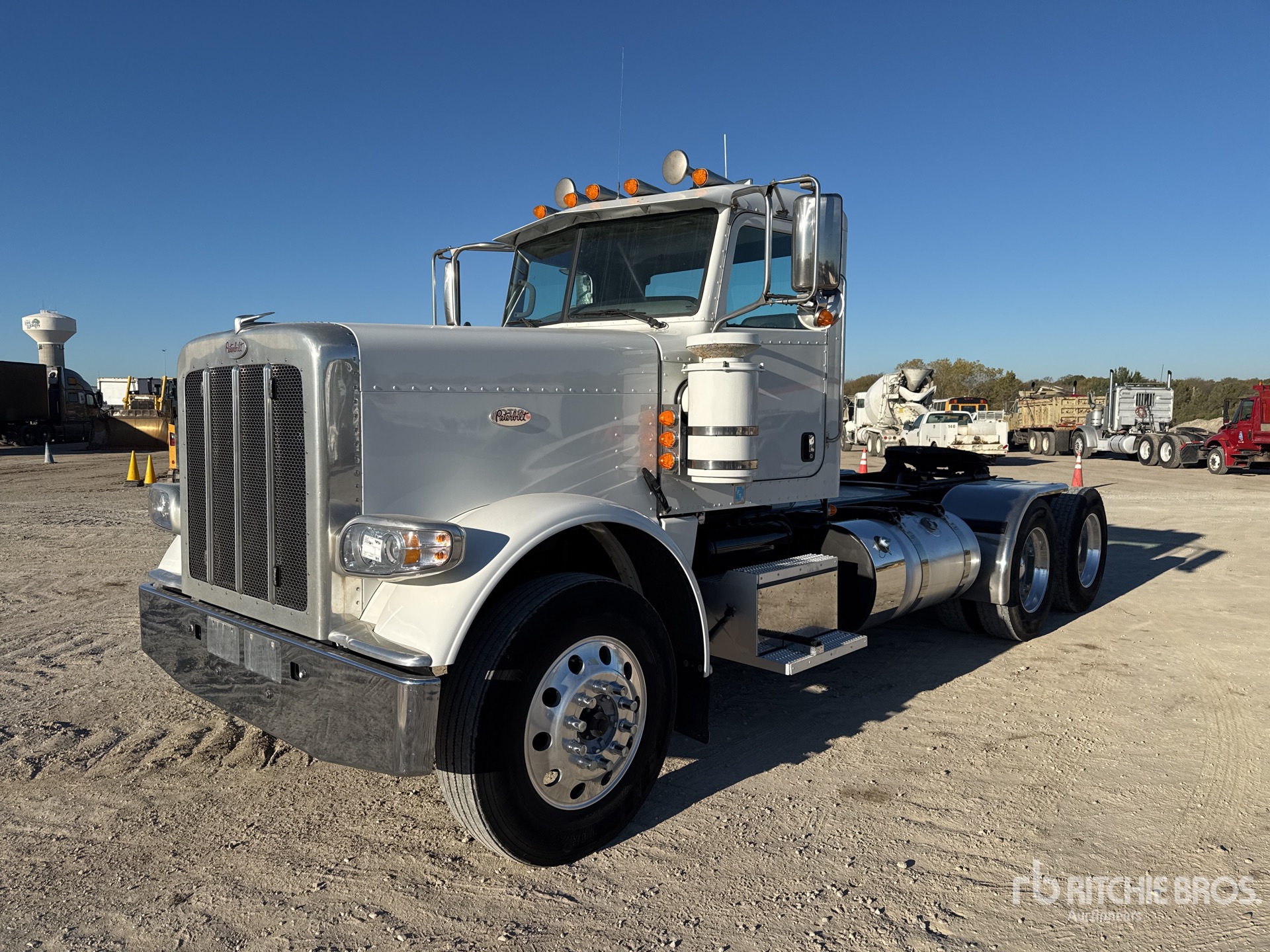 General Appearance with Featured Photo