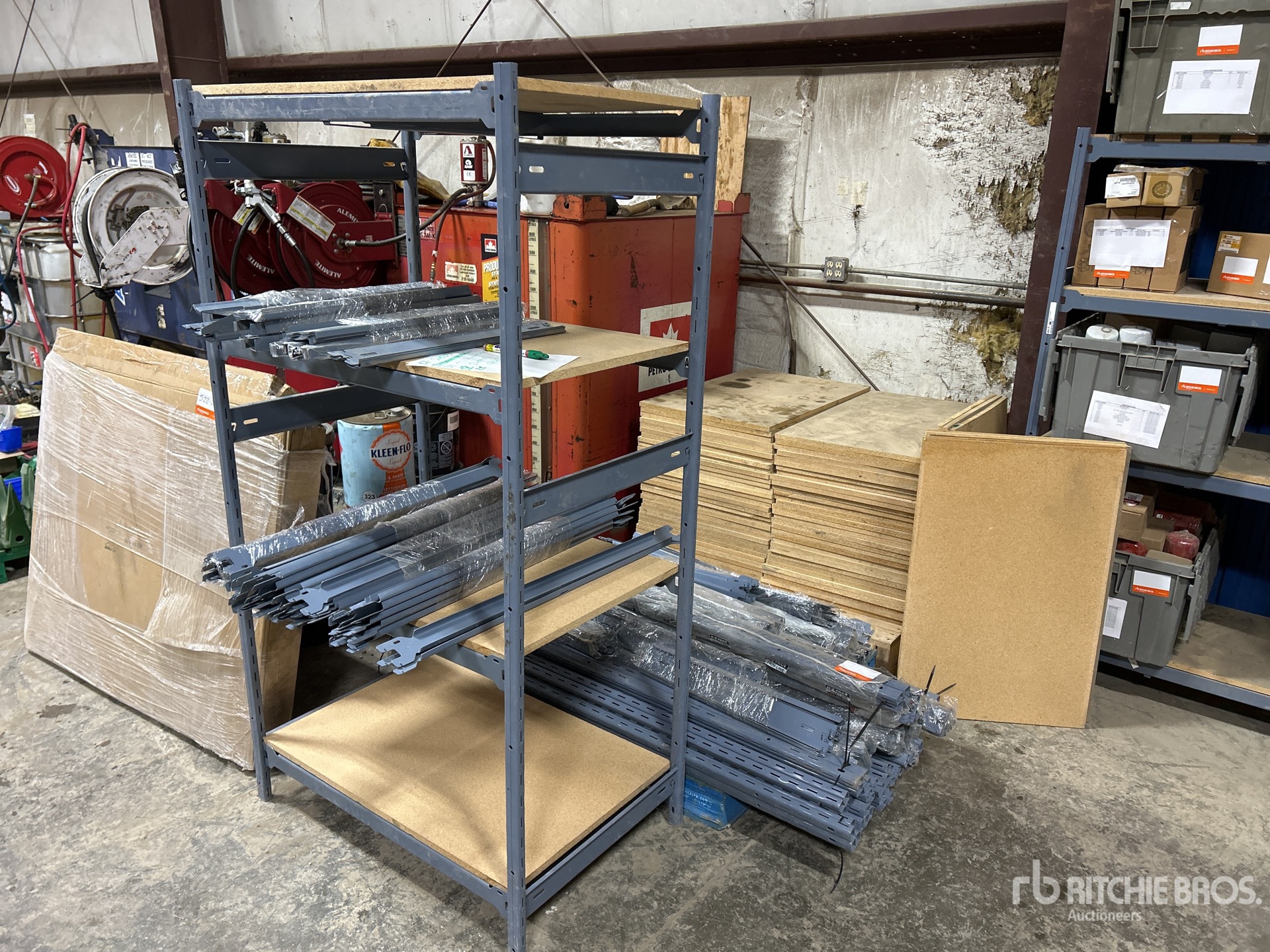 General Appearance with Image, coin avant gauche