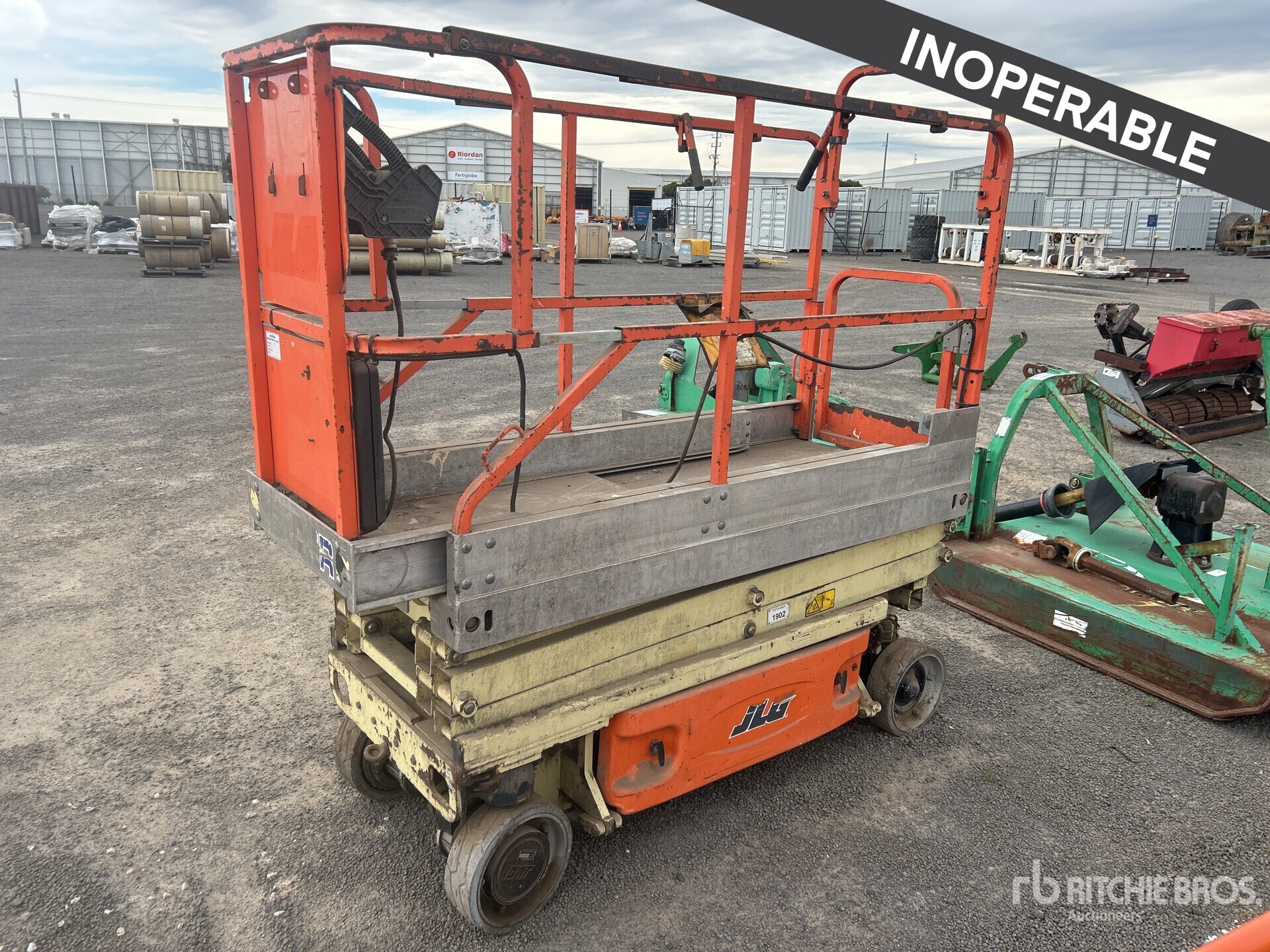 General Appearance with Picture, Left Front Corner