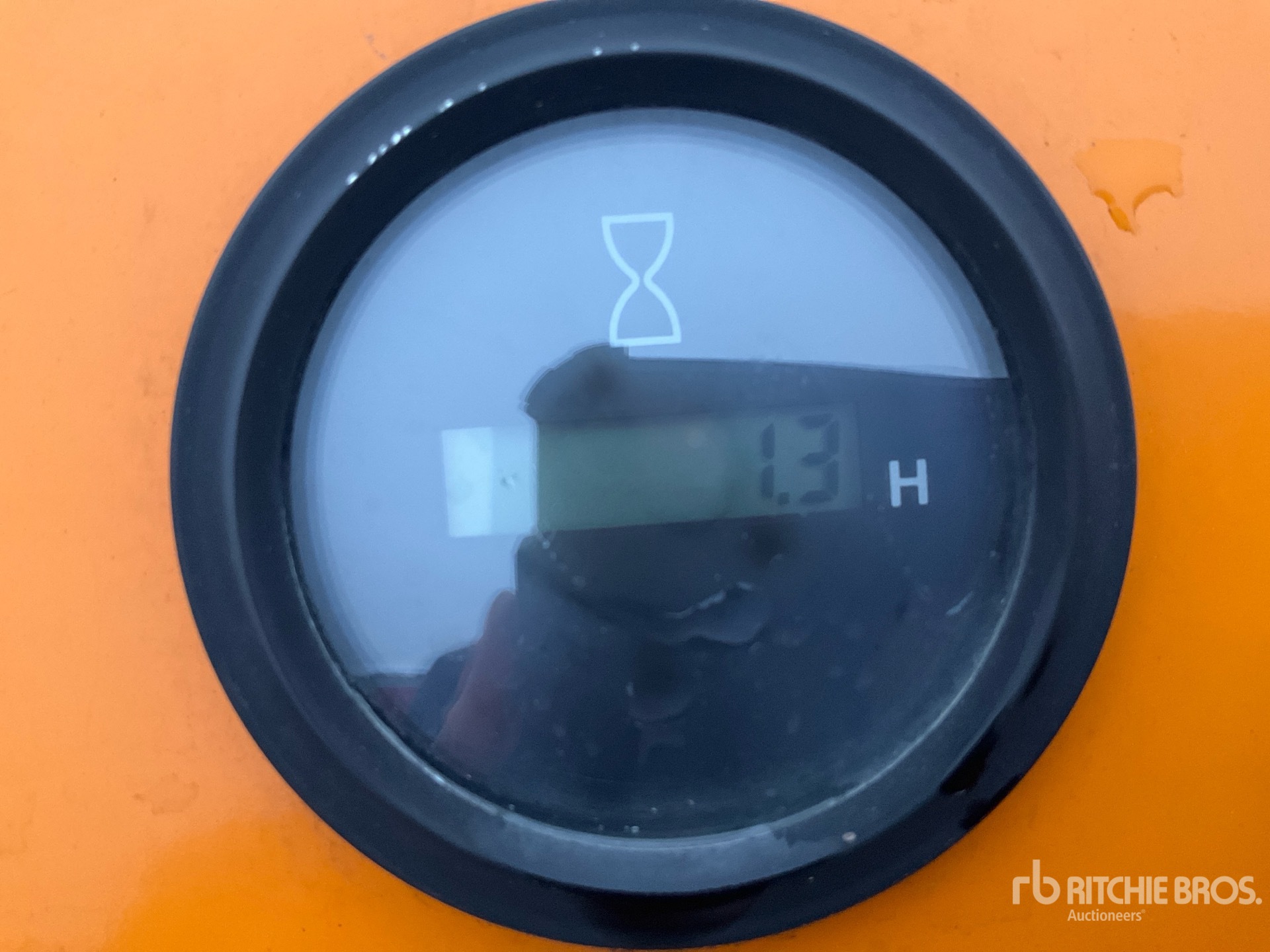 General Appearance with Hour Meter / Odometer