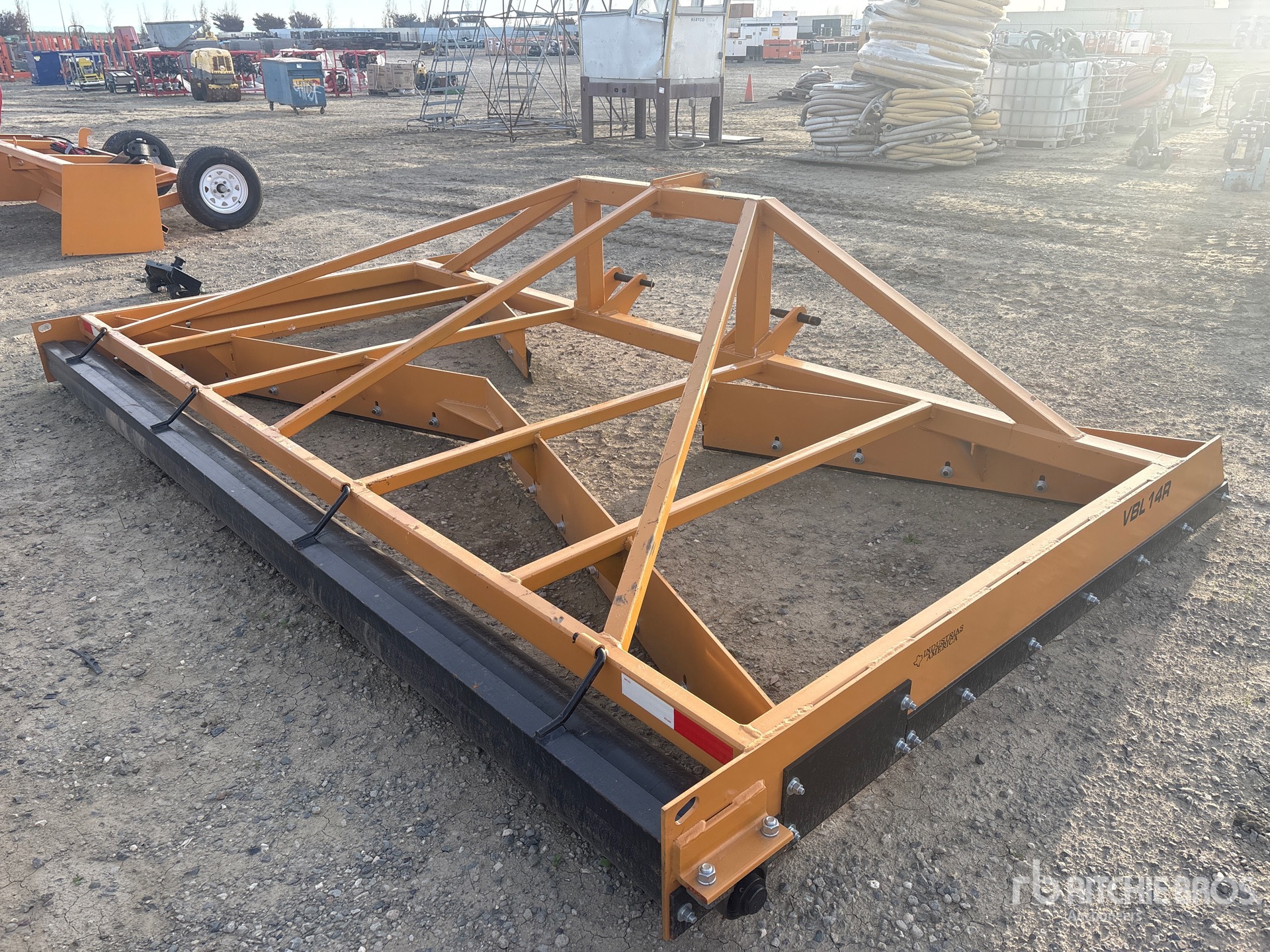 General Appearance with Imagen: esquina trasera derecha