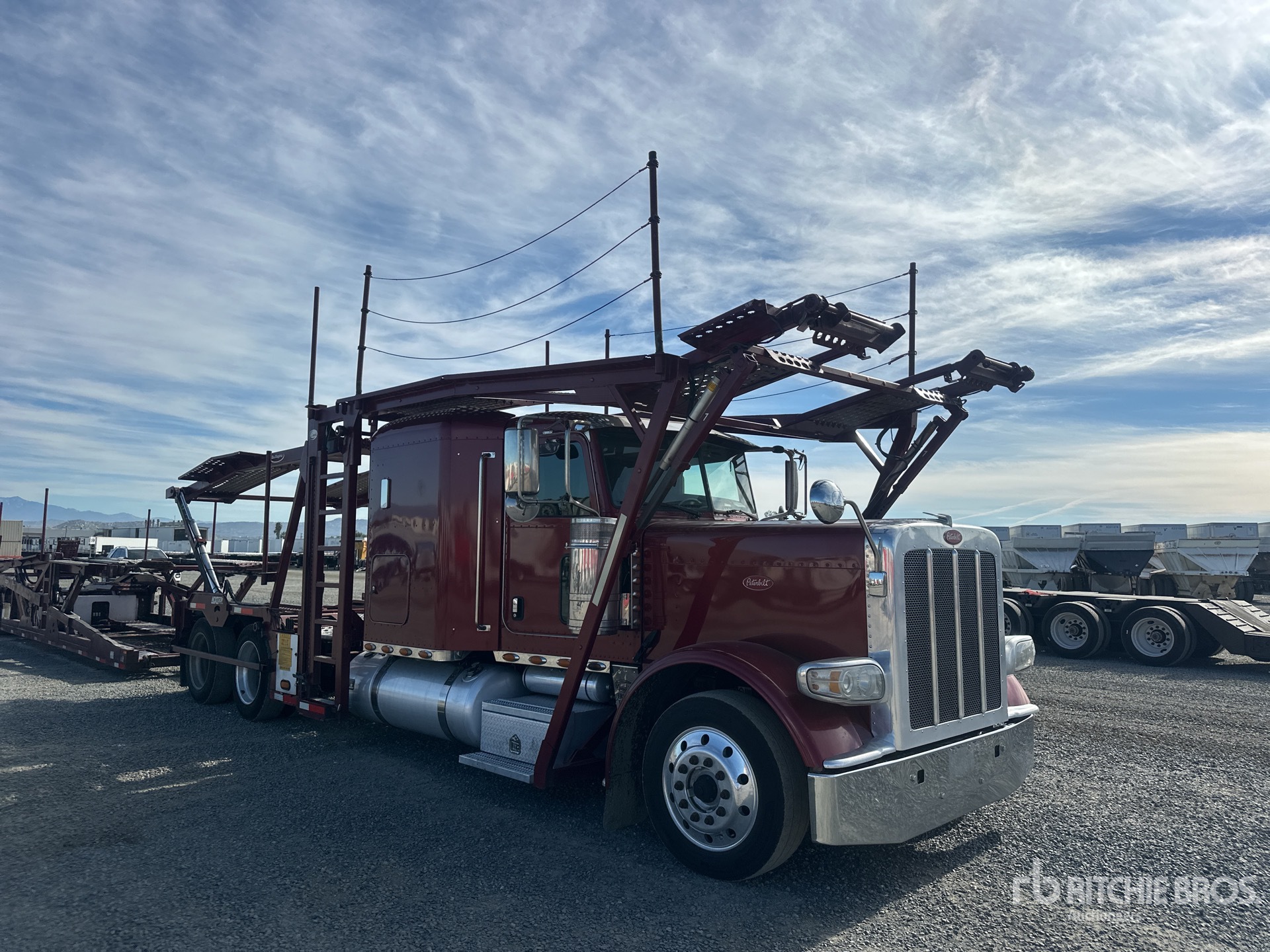 General Appearance with Bild, Ecke vorne rechts