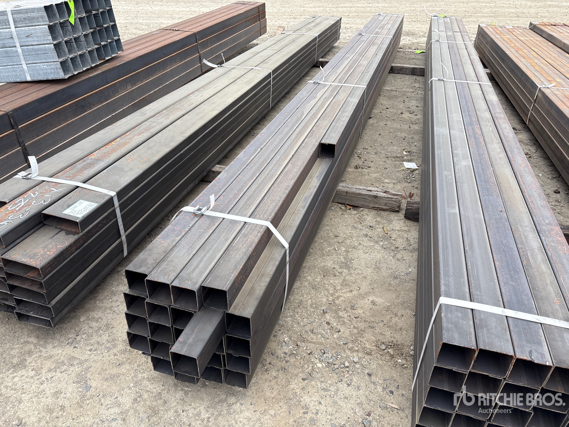 General Appearance with Bild, Ecke hinten rechts