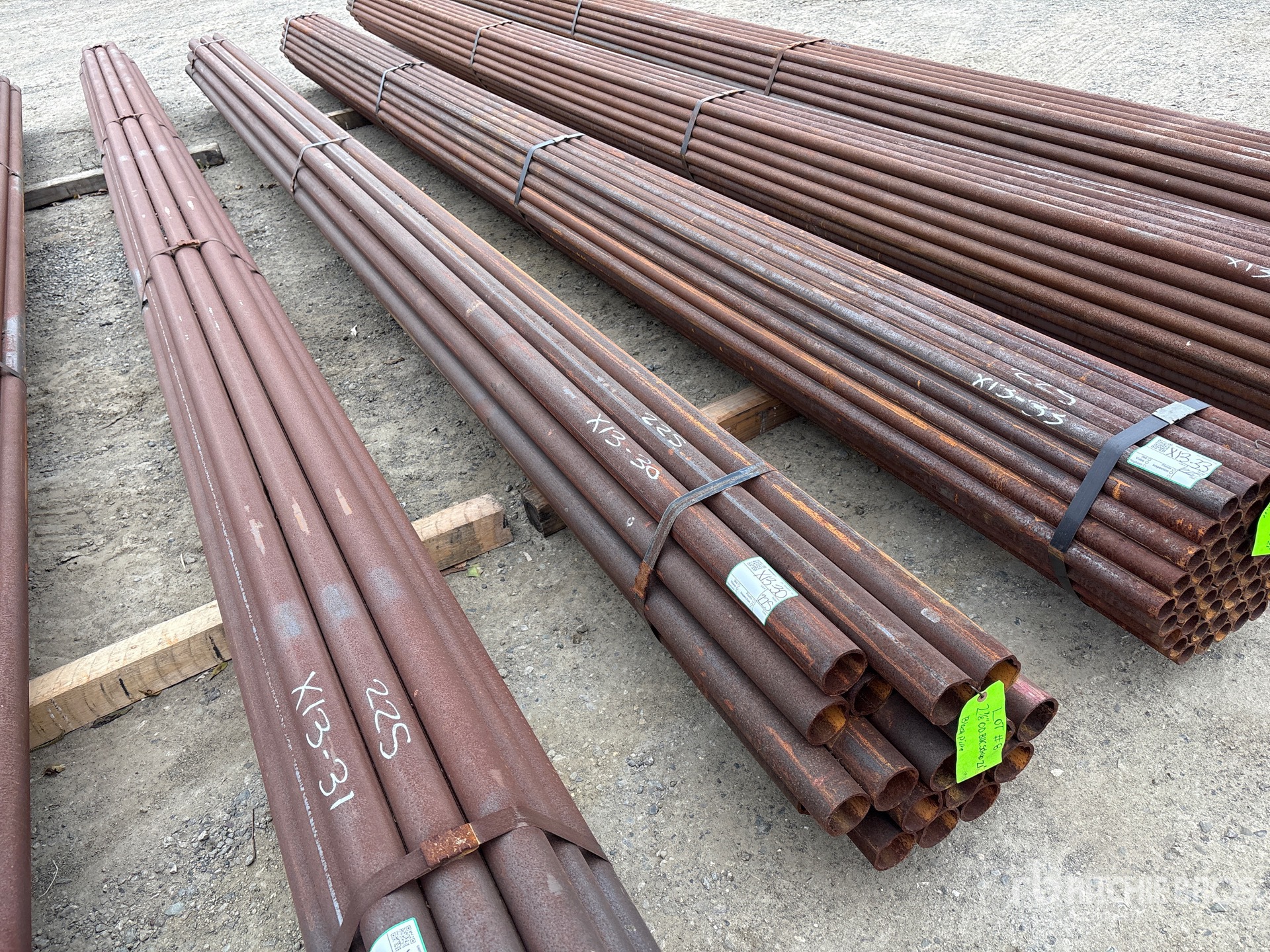 General Appearance with Bild, Ecke vorne rechts