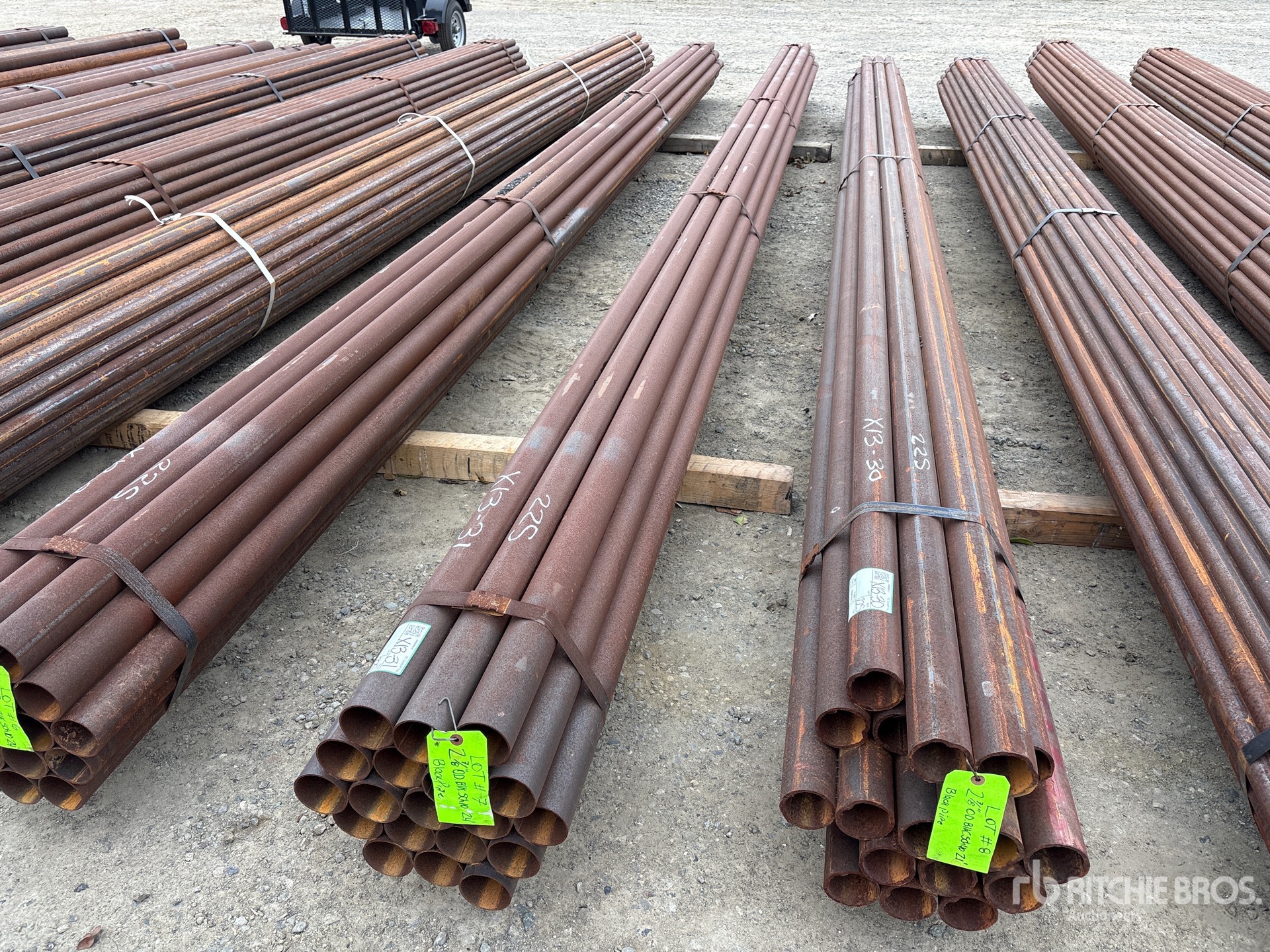 General Appearance with Bild, Ecke vorne links