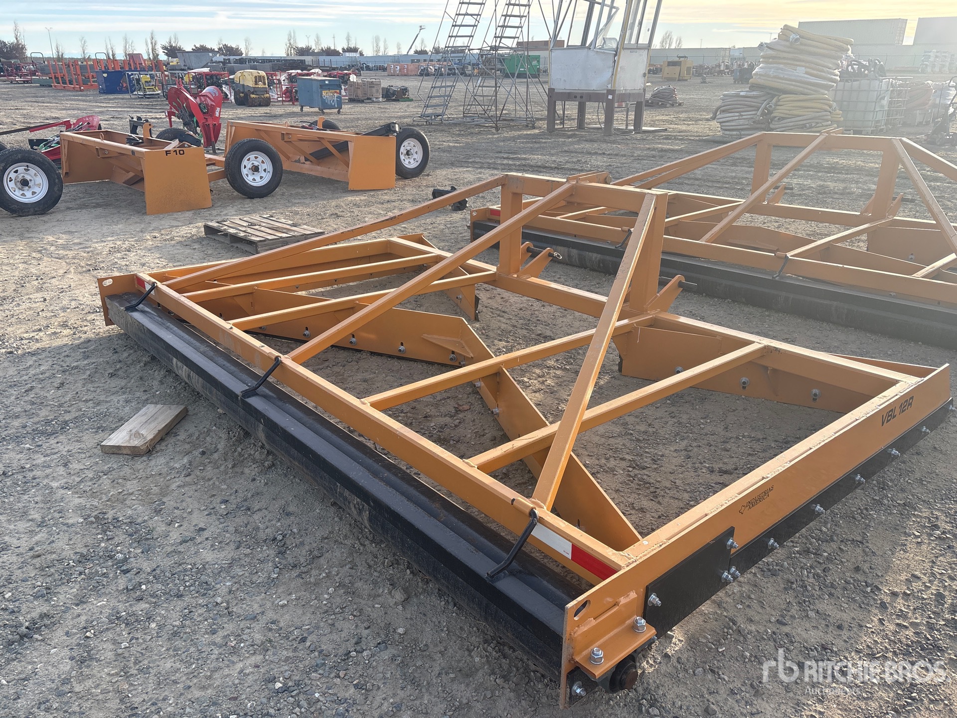 General Appearance with Imagen: esquina trasera derecha