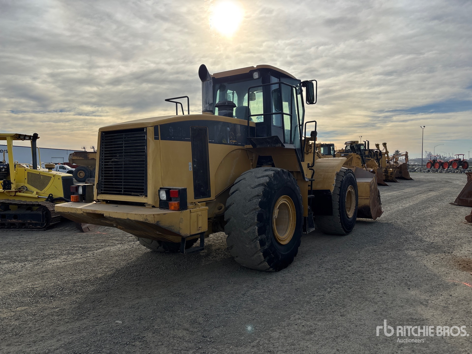 General Appearance with Imagen: esquina trasera derecha