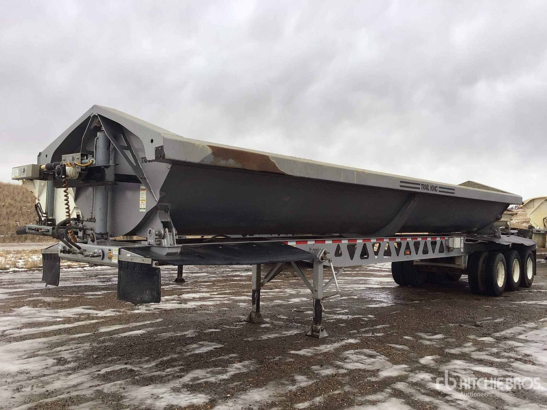 General Appearance with Featured Photo