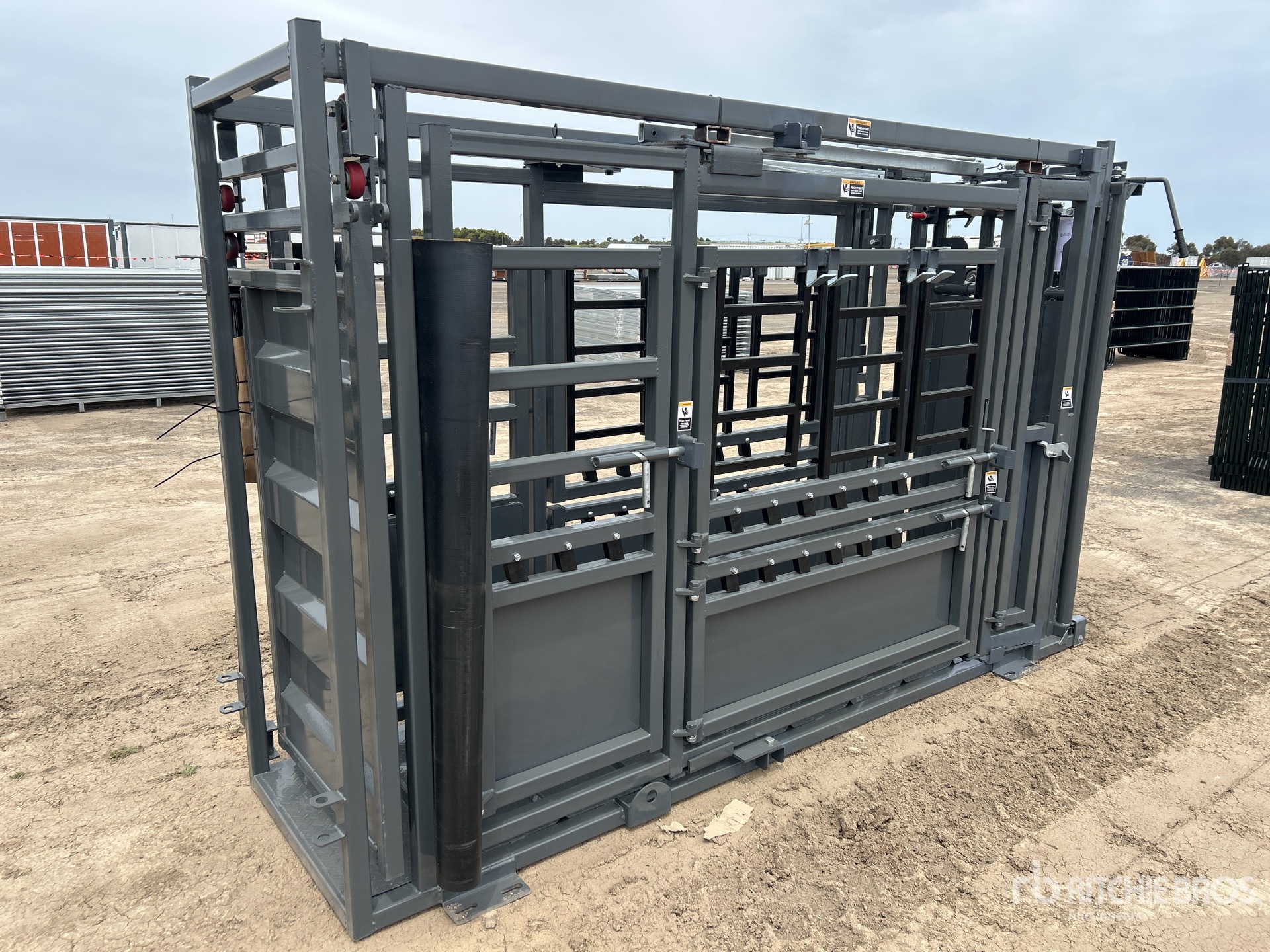 Aspect général with Image, coin arrière gauche