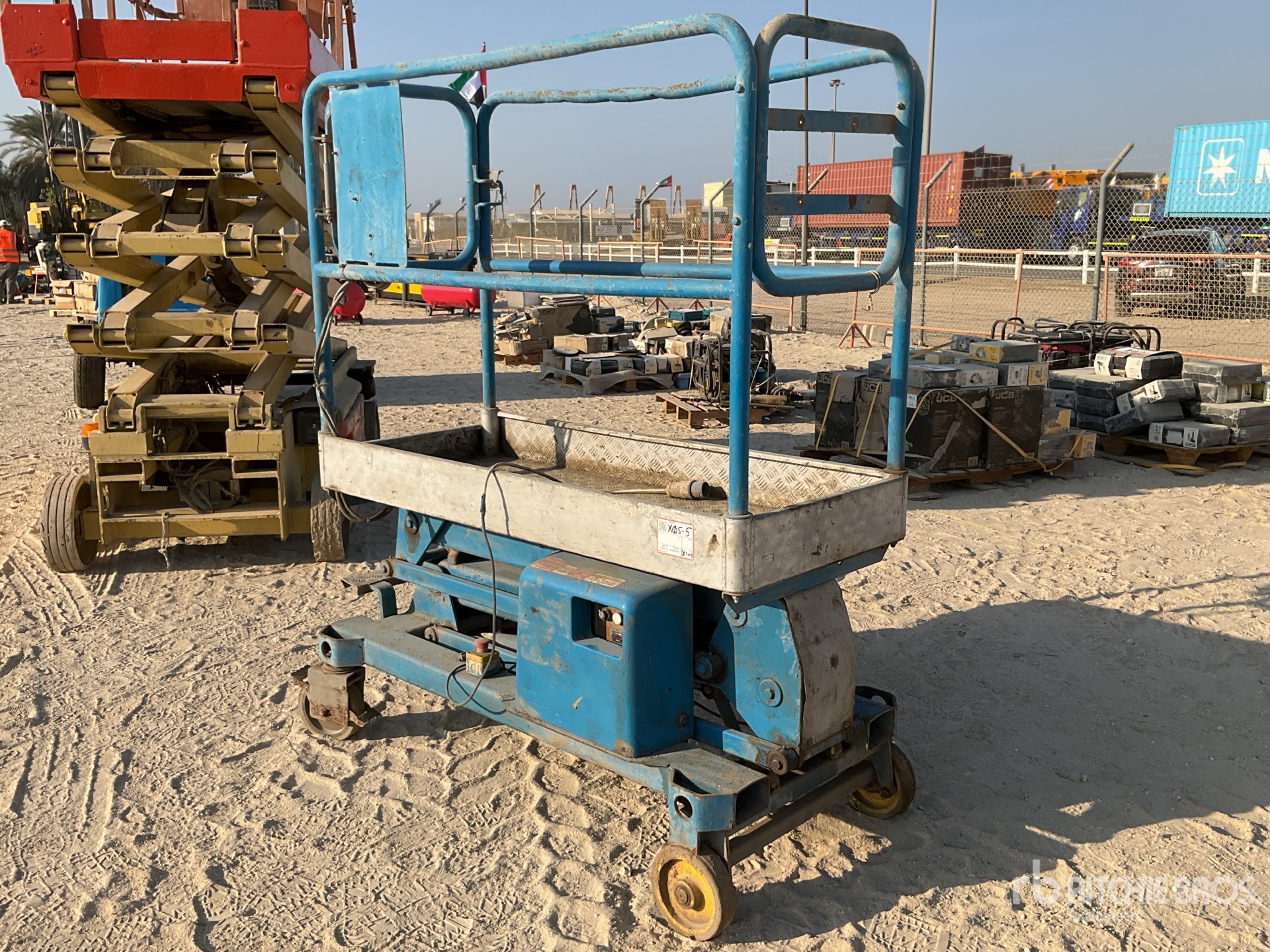 Aspect général with Image, coin avant gauche