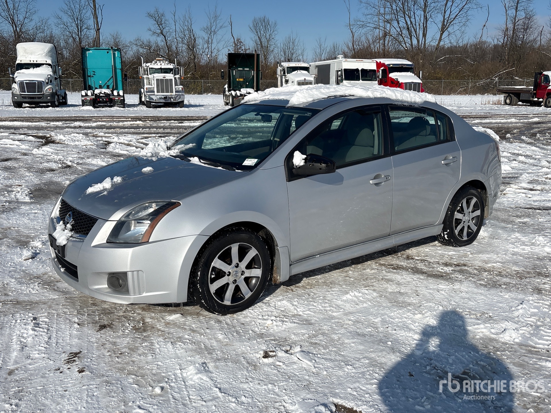 General Appearance with Foto, angolo anteriore sinistro