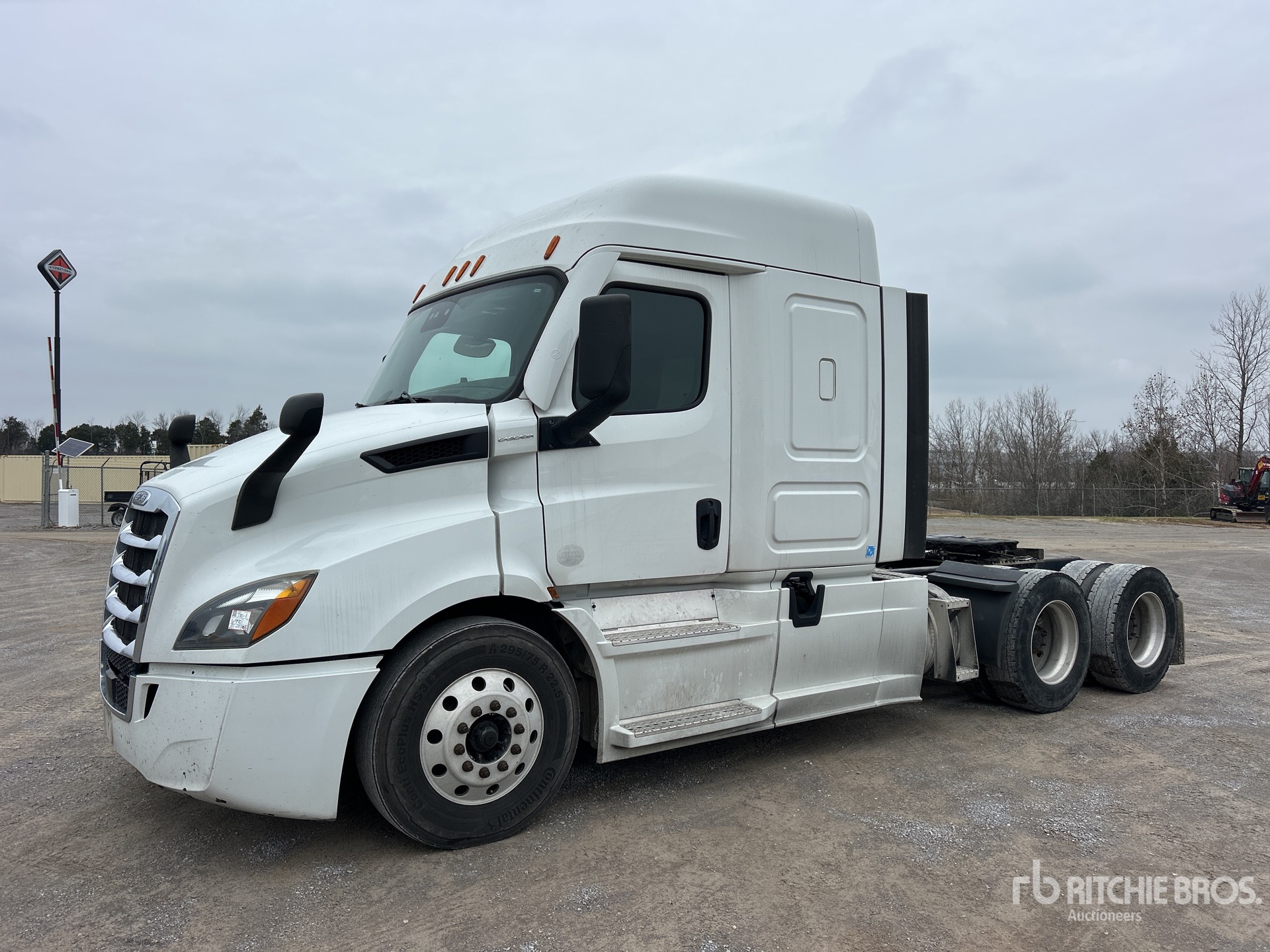 General Appearance with Featured Photo