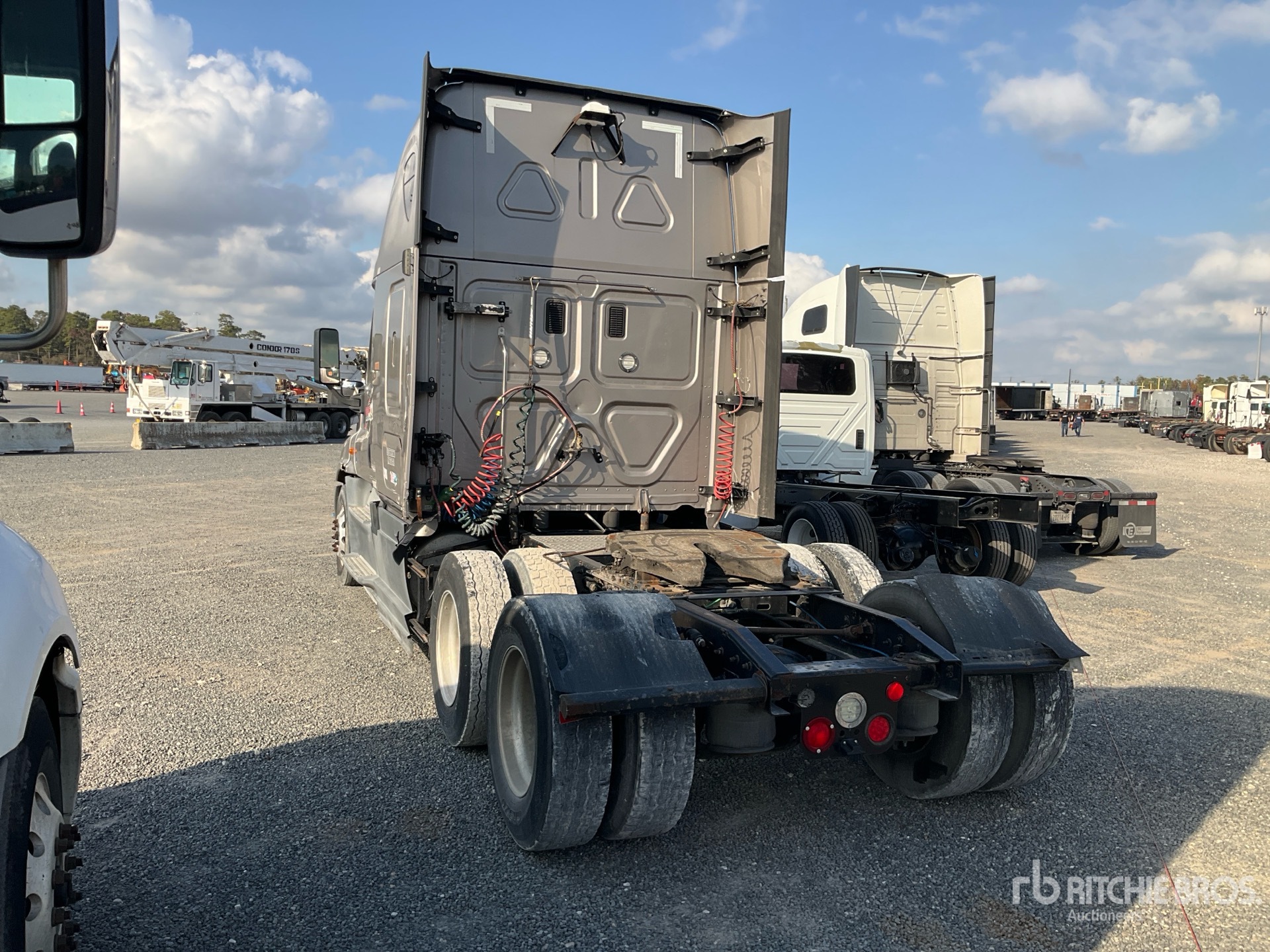 General Appearance with Imagen: esquina trasera izquierda